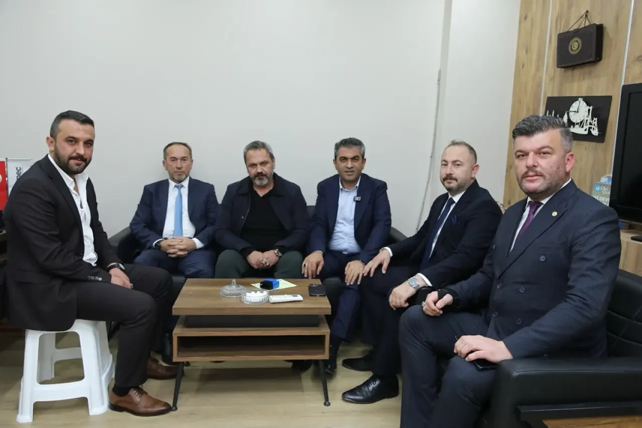 Başkan Uzun Esnafın Yanında 1