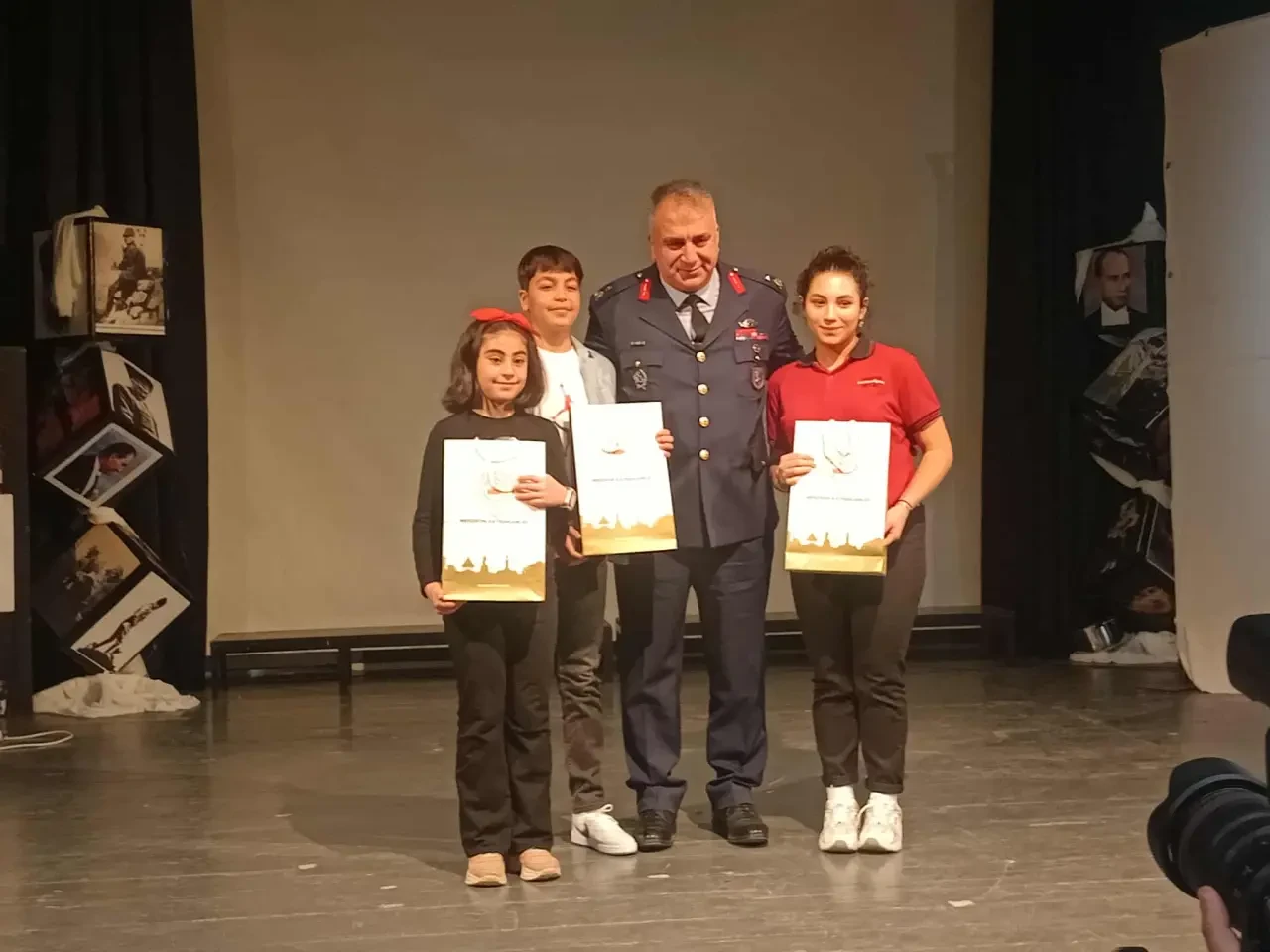 Meslek Lisesi Öğrencilerinden Duygulu Program 4