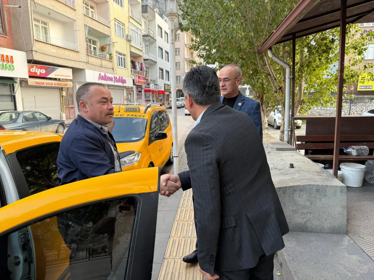 MHP Amasya Sahada: Taksicilerin Talepleri Masada! 2