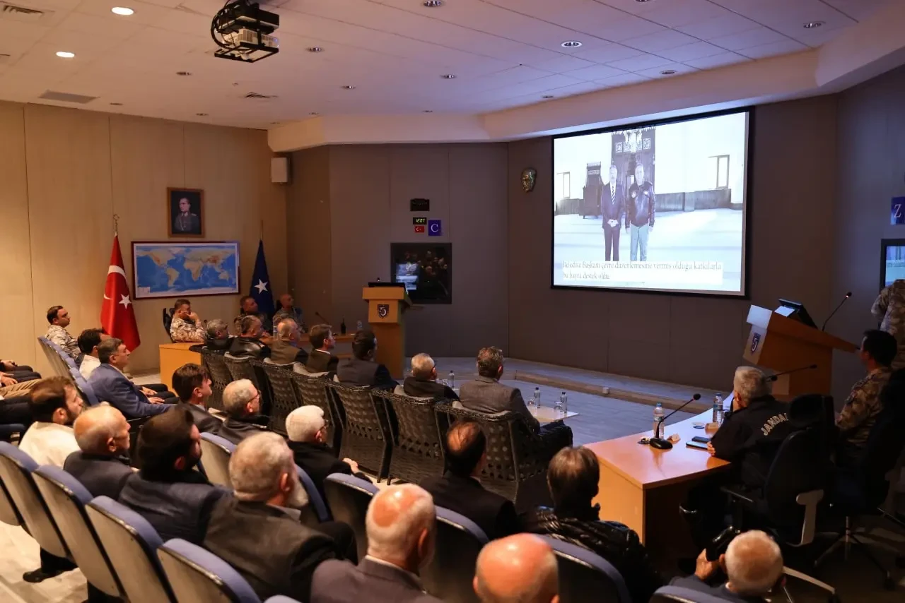 Merzifon’da Mehmetçik Camii'nde İlk İbadet Günü 3