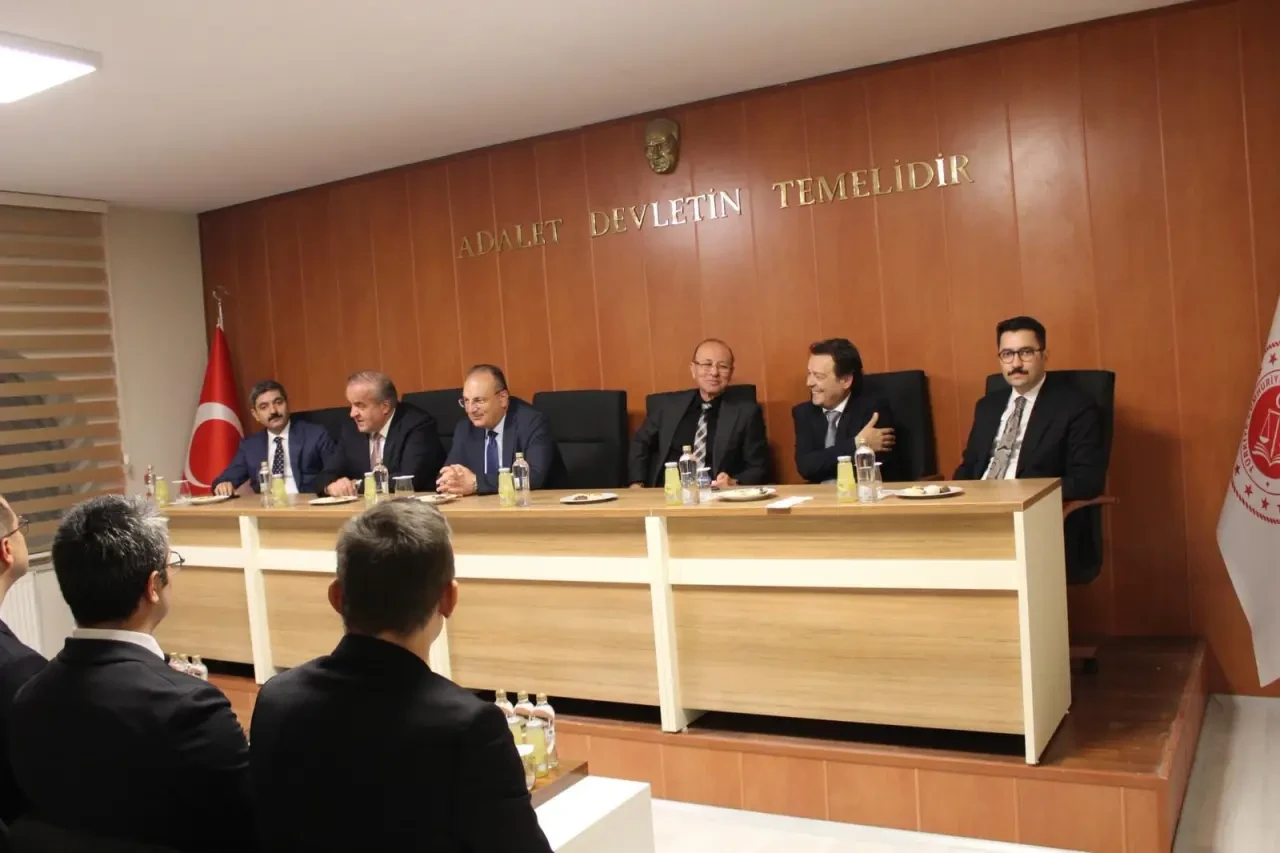 HSK ve Yargıtay Heyetinden Merzifon Adliyesine Ziyaret 1