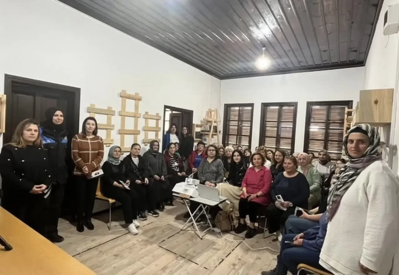 Merzifon Emniyetten Kadınlara Hayati Bilgilendirme 1