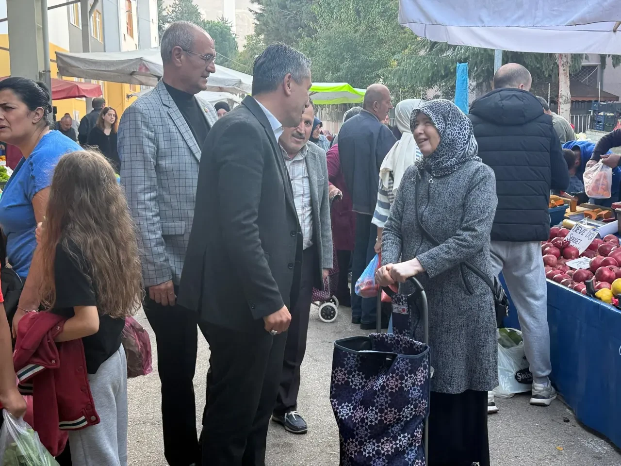 Amasya MHP, Pazarın Nabzını Tuttu 1