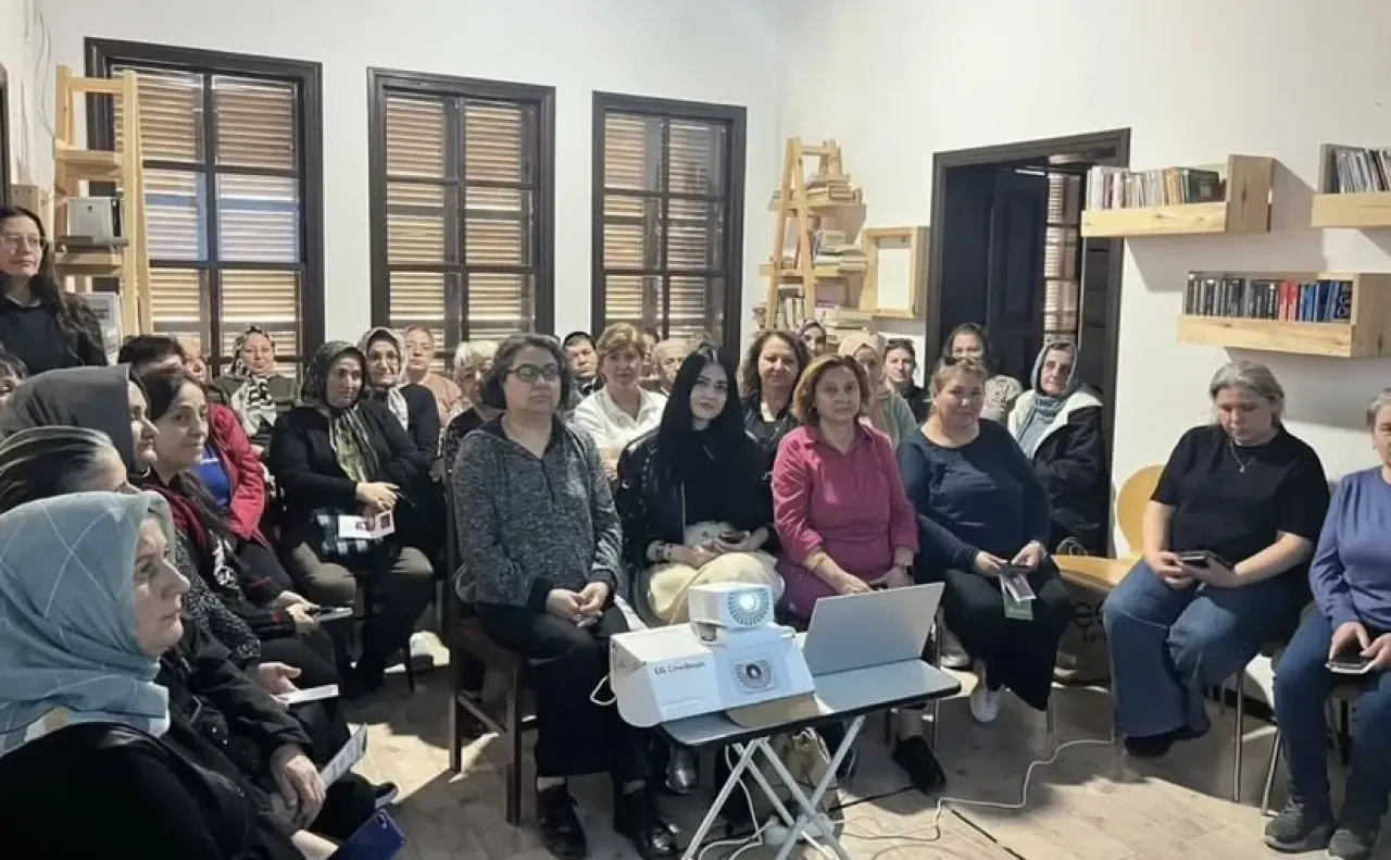 Merzifon Emniyetten Kadınlara Hayati Bilgilendirme 3