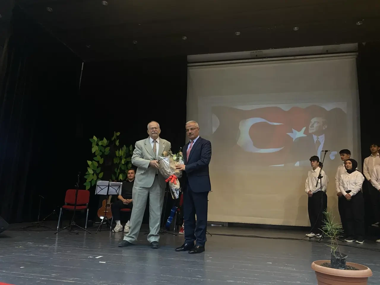 Merzifon’da Öğretmenler Günü Coşkusu 3