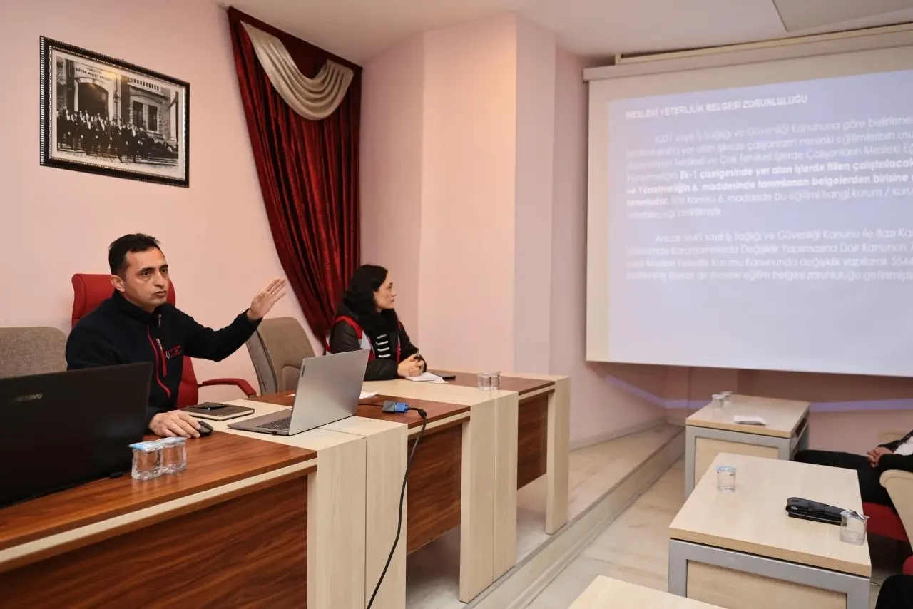 Çalışan Güvenliği İçin Masaya Oturdular 2