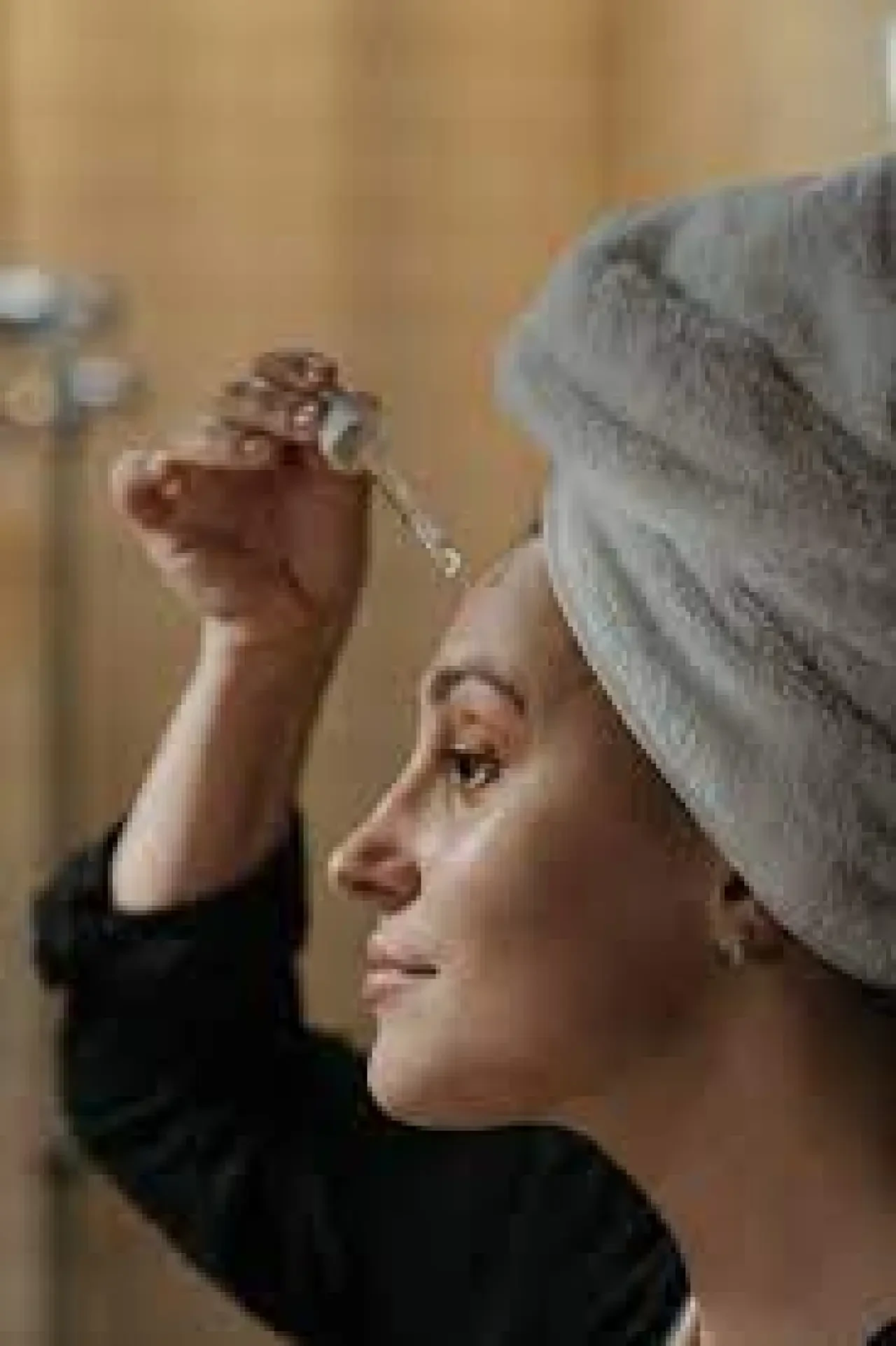 Kadınlar İçin Gece Cilt Bakım Rutini: Daha Sağlıklı ve Canlı Bir Cilt İçin İpuçları 3