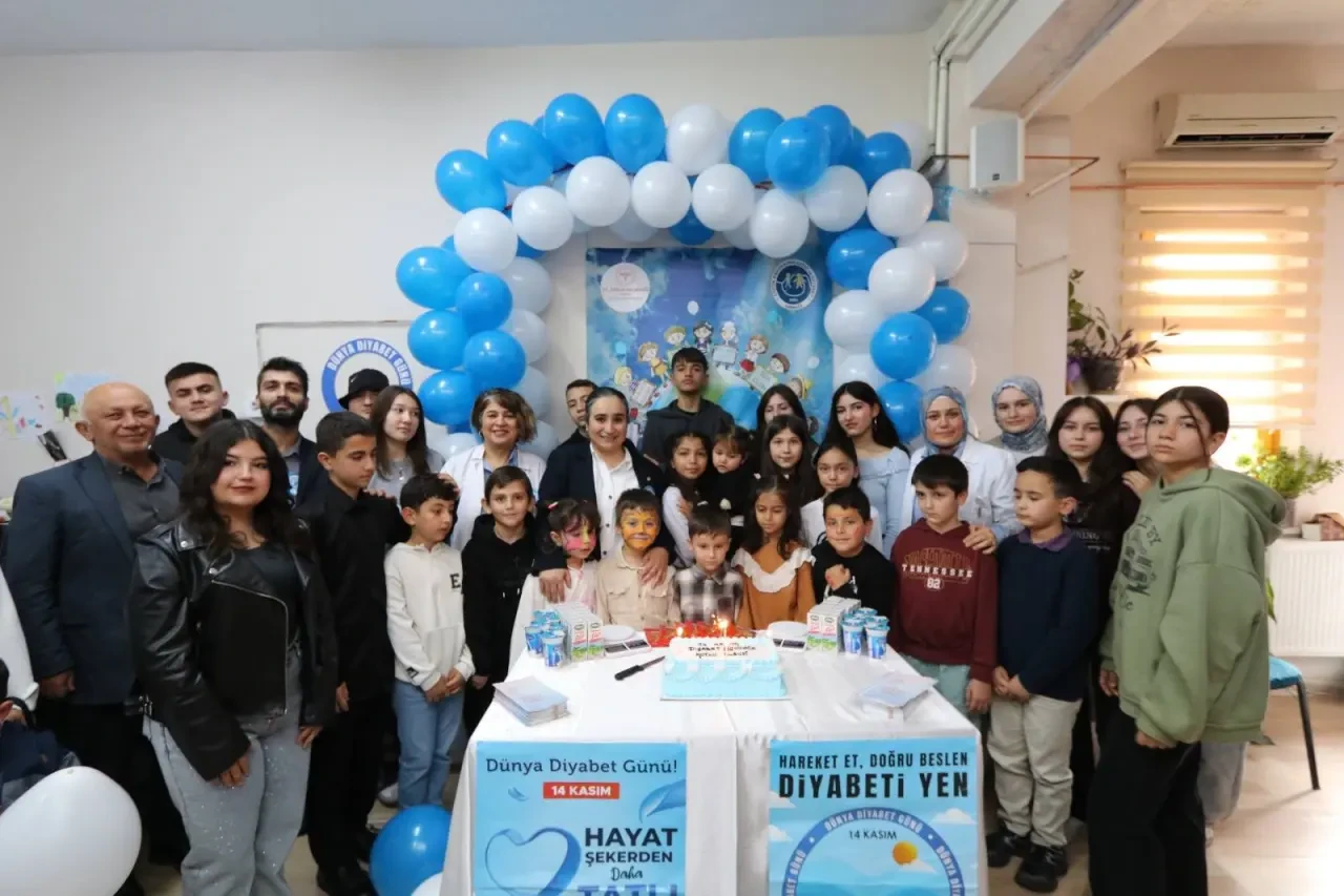 Diyabetli Çocuklara Moral ve Bilgi Desteği 1