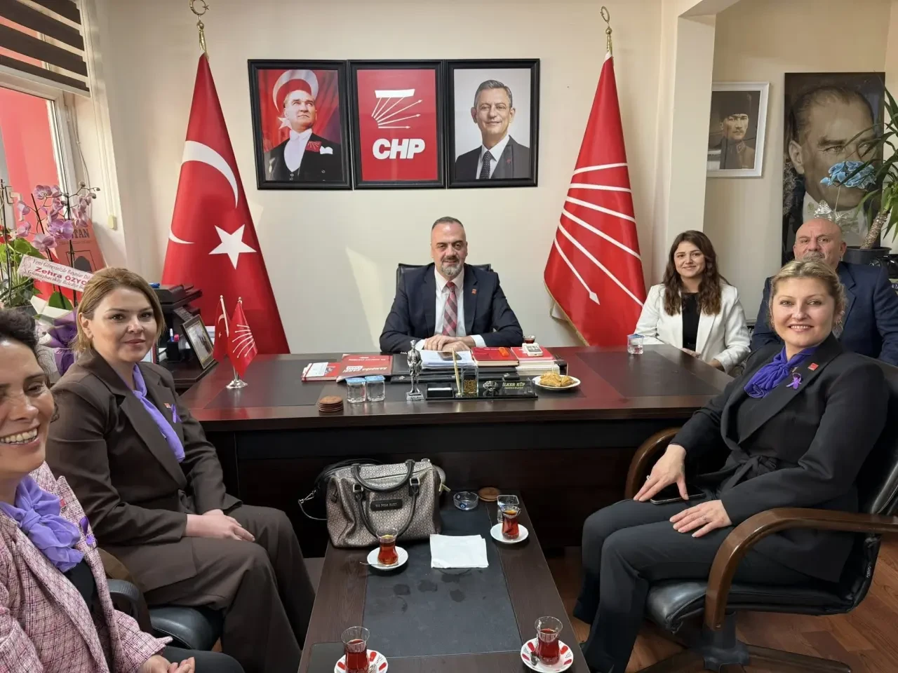 Kadın Kollarından İl Başkanlığına Ziyaret 1