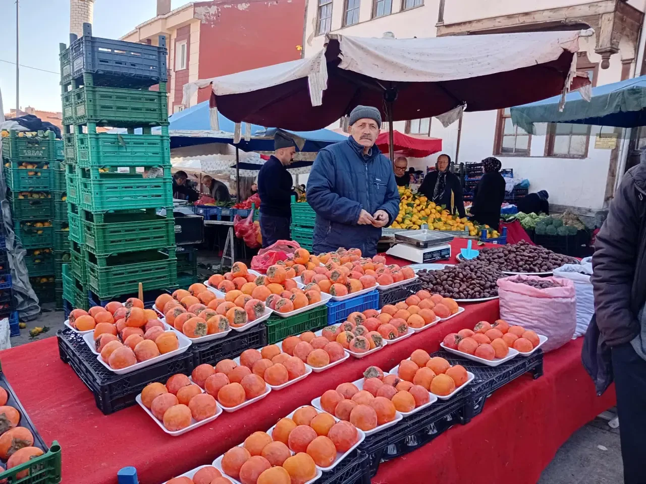 Pazartesi Pazarı Hareketliydi: Fiyatlarda En Büyük Sürpriz Hamside Yaşandı 3