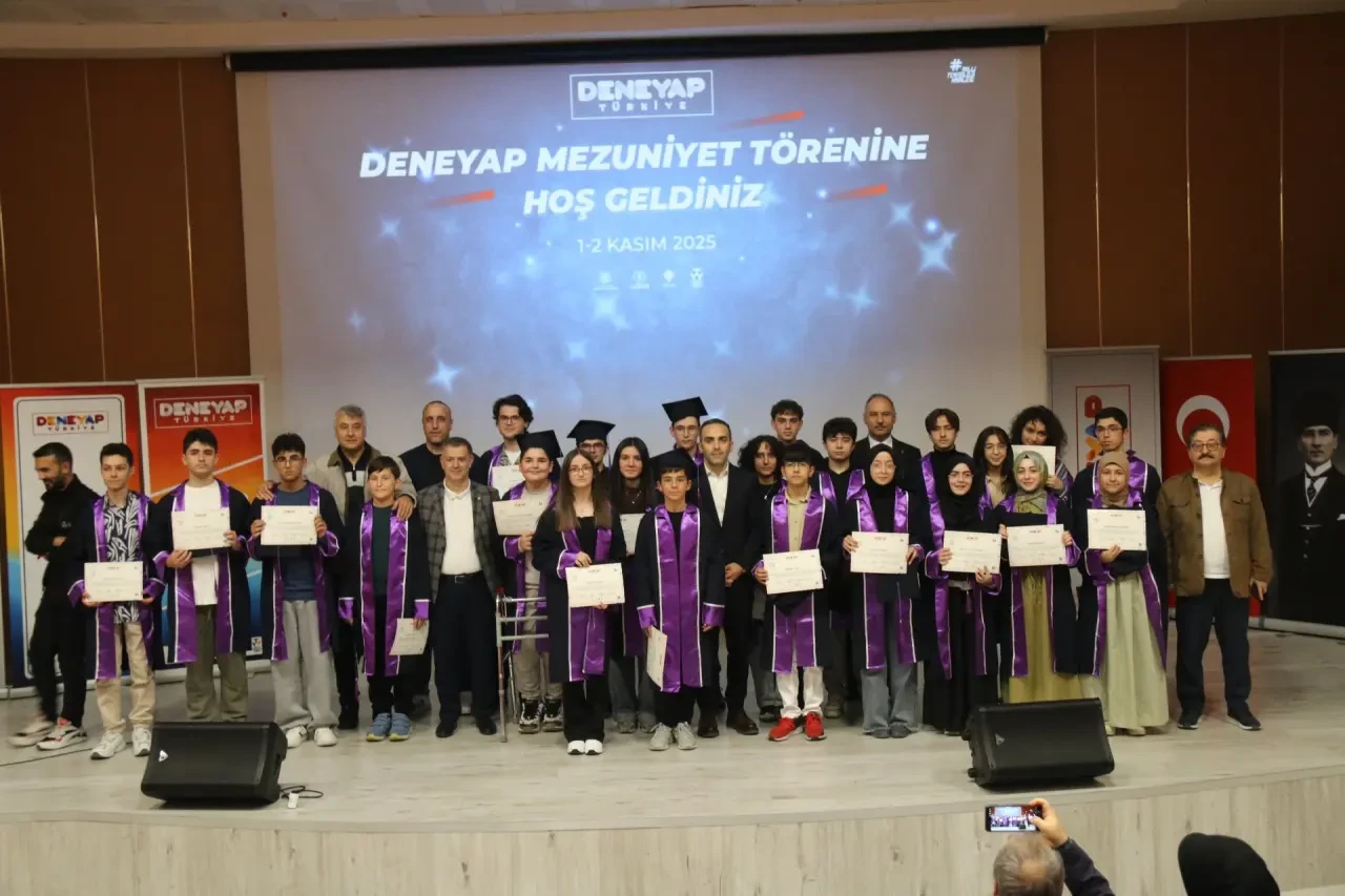 Amasya’da Geleceğin Teknoloji Yıldızları Mezun Oldu 3