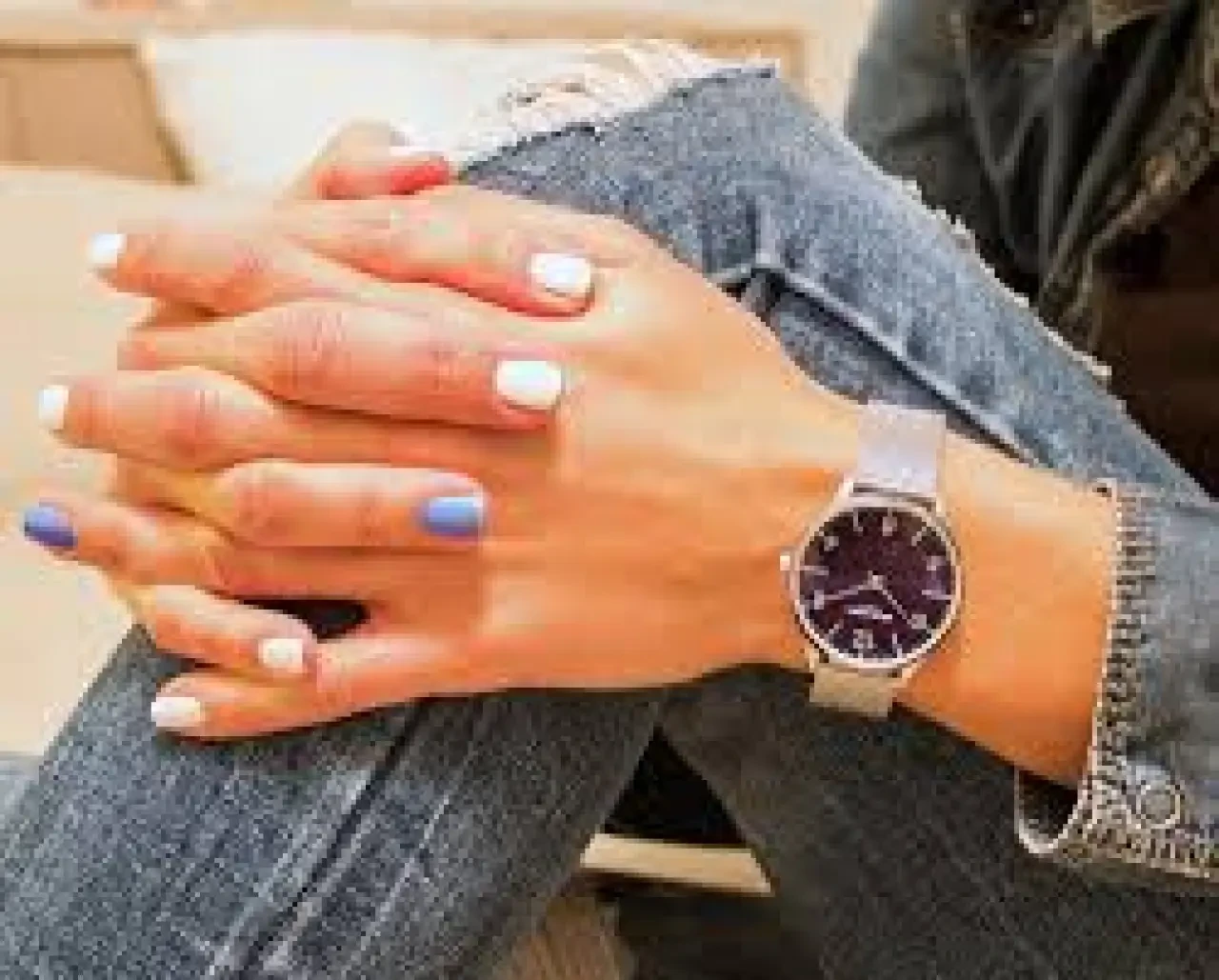 2025 Kadın Saat Modası: Zarafet ve Renk Trendleri Öne Çıkıyor 2