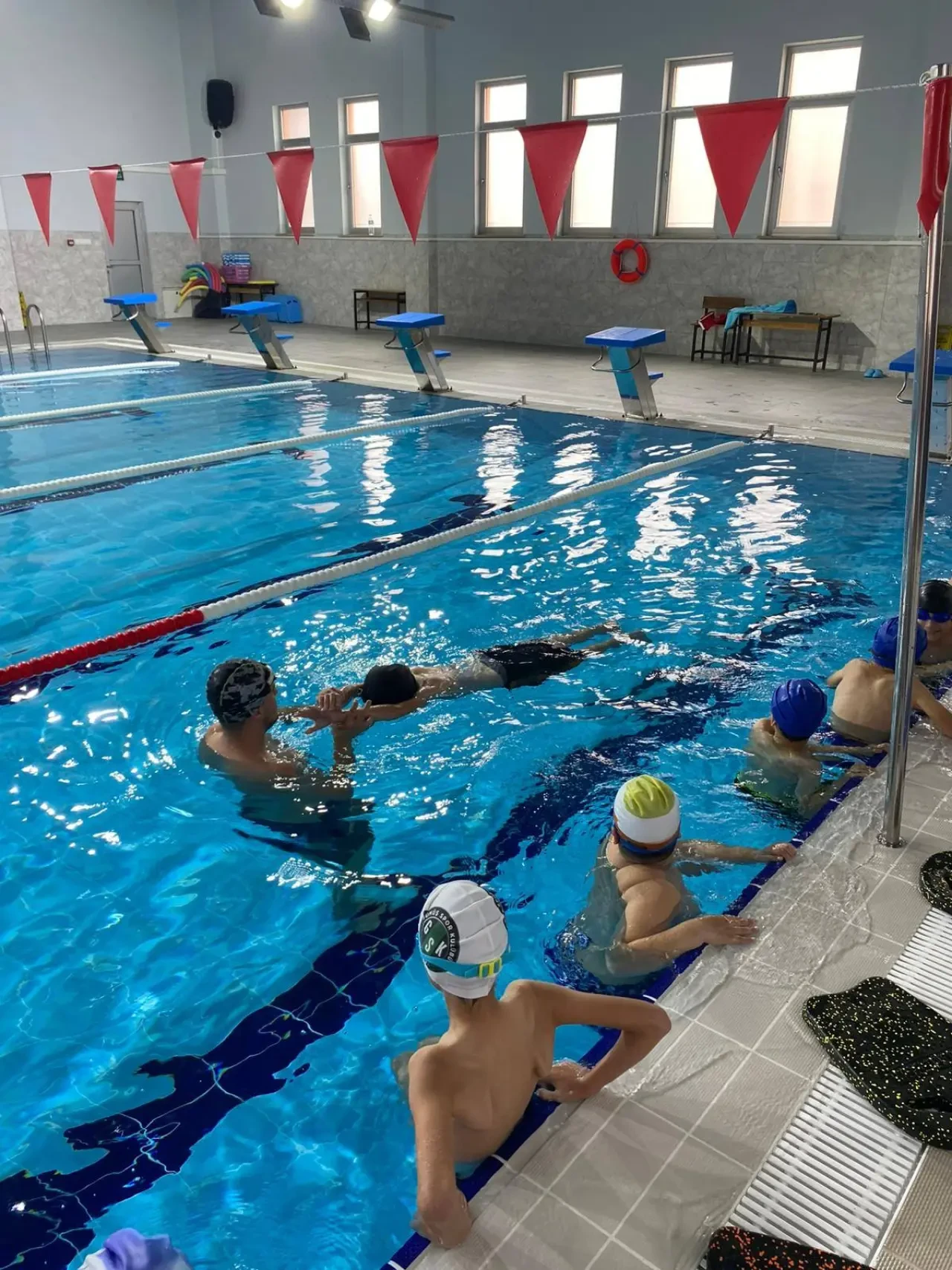 Gümüşhacıköy’de Minikler Yüzmeyle Tanışıyor 3