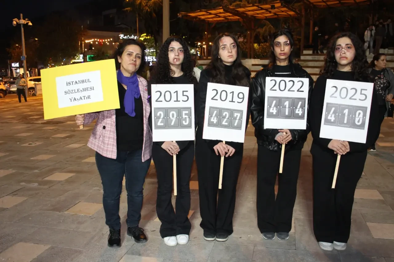 “Susmuyoruz, Korkmuyoruz, İtaat Etmiyoruz” 2