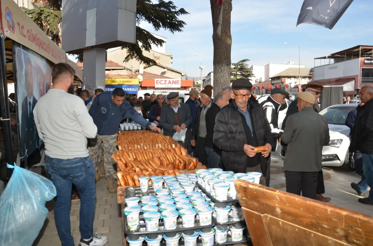 Şehitler İçin Lokma İkramı 8