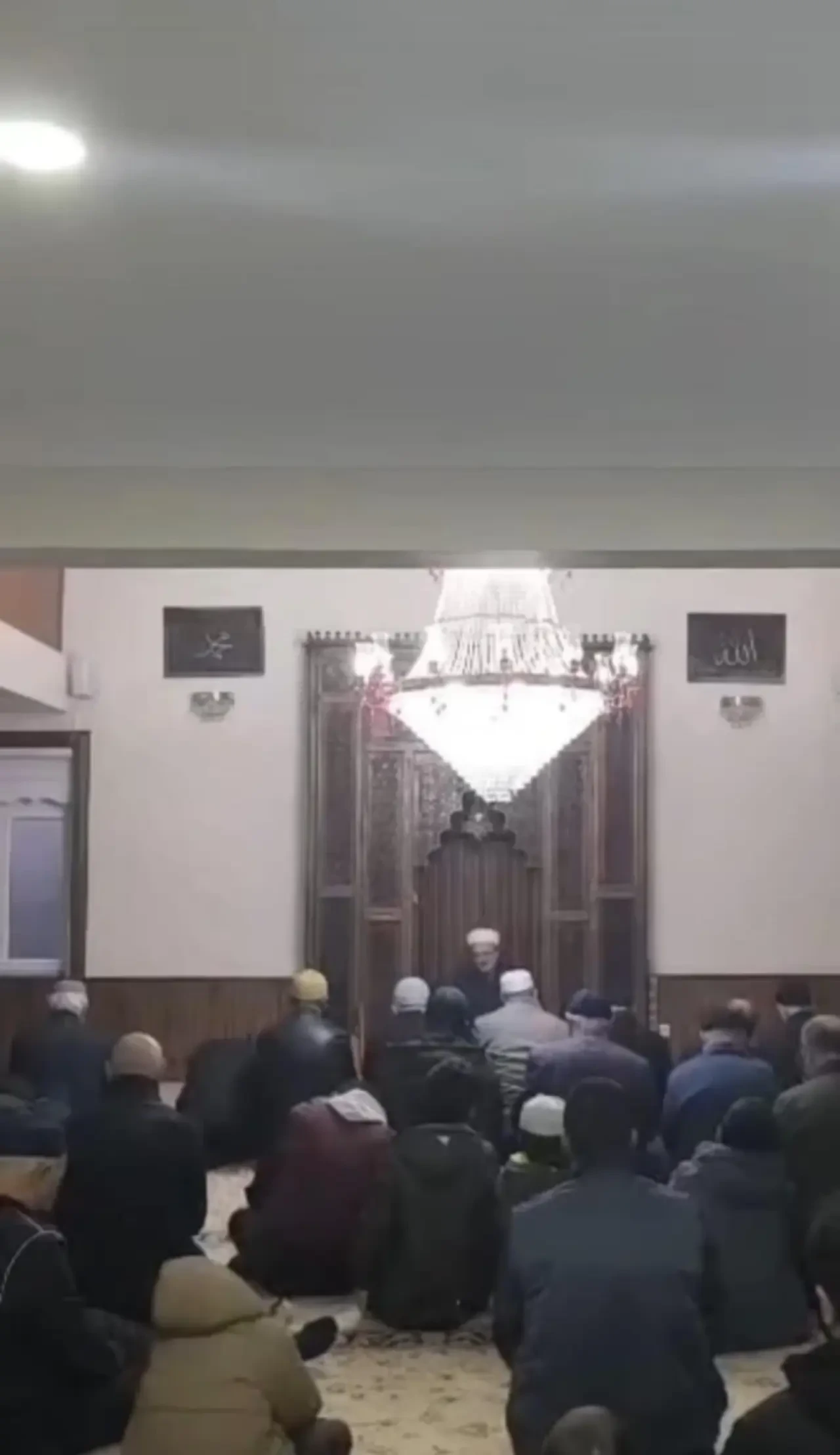 Baba-Oğul Namaz Buluşması Sürüyor 2