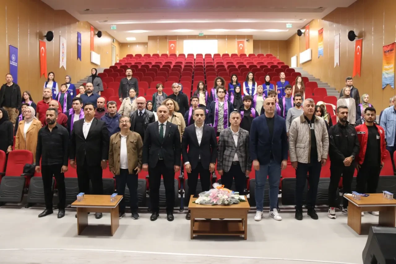 Amasya’da Geleceğin Teknoloji Yıldızları Mezun Oldu 2