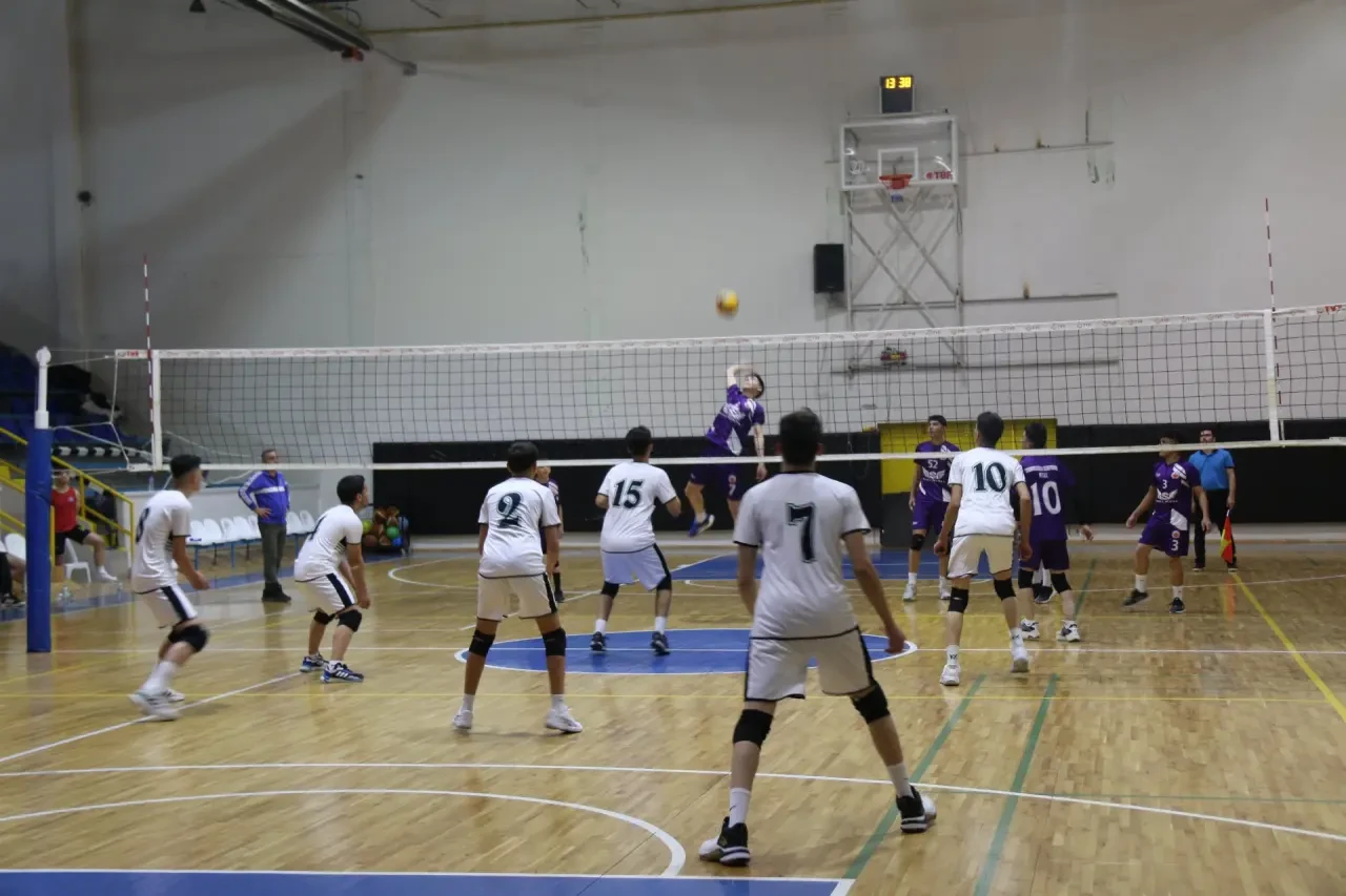 Amasya’da Voleybol Müsabakaları Başladı 5