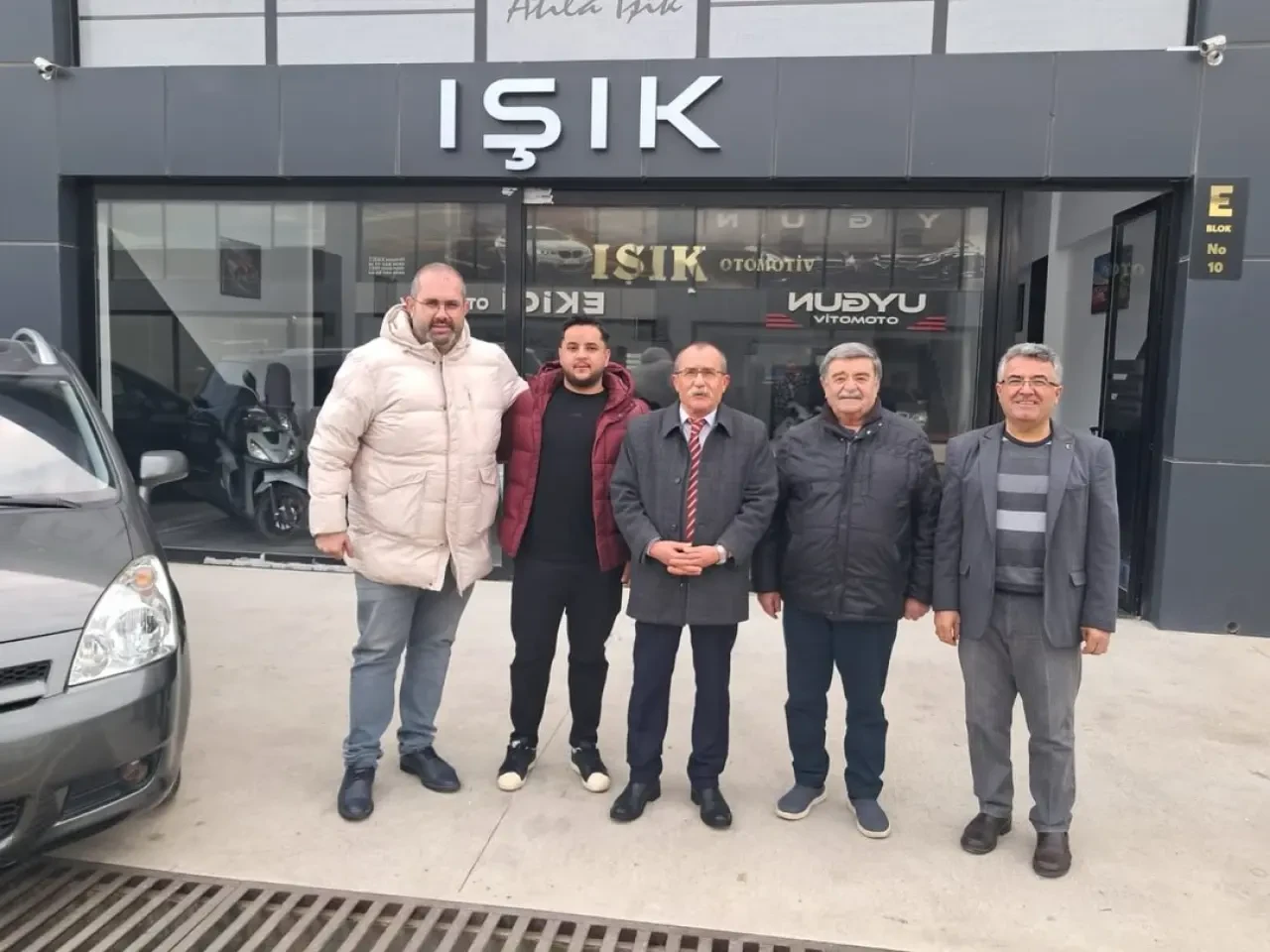 Merzifon CHP Heyeti Oto Galericiler Sitesi’nde 1