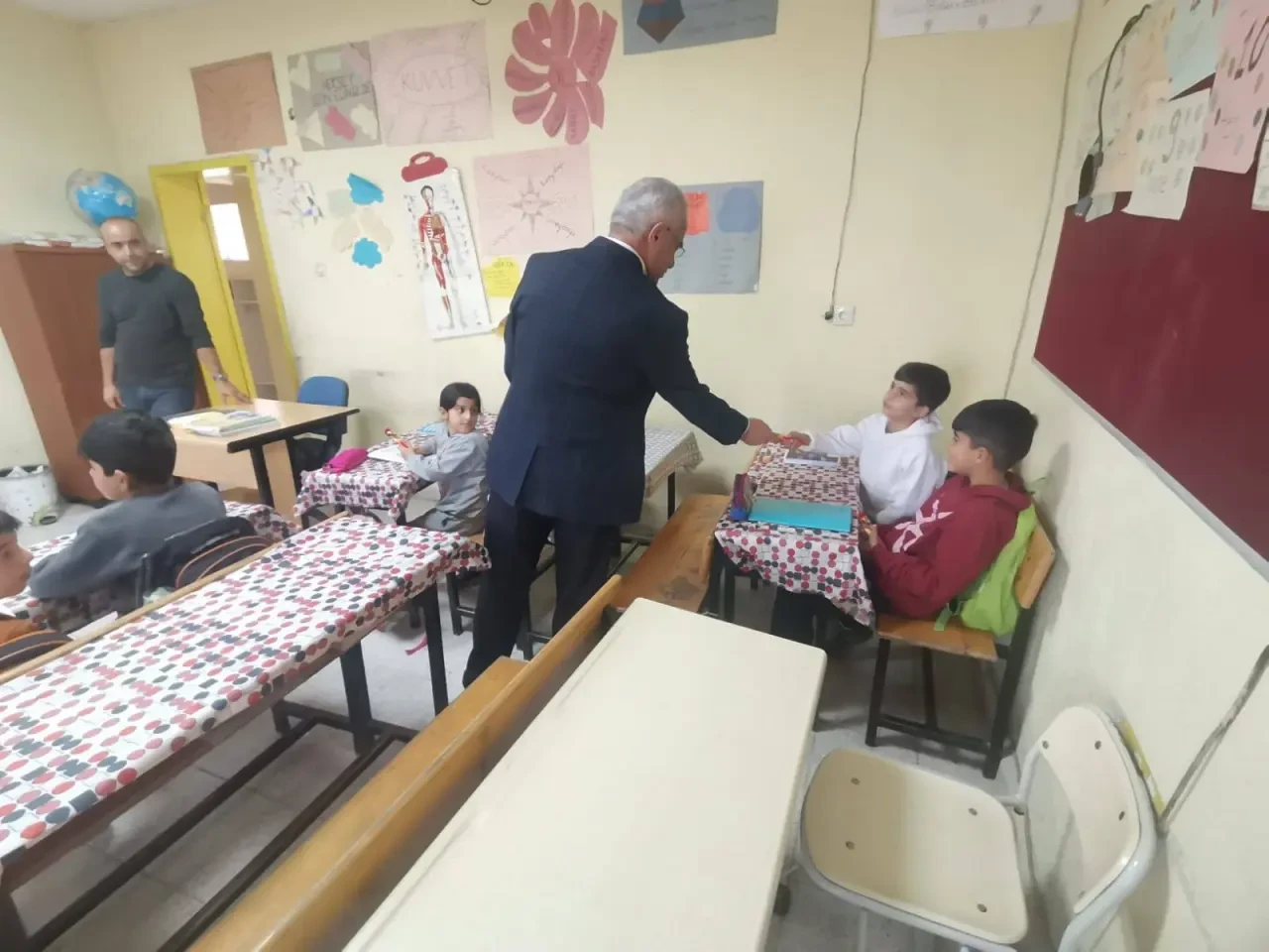 Ahmet Yozgat’tan Köy Okulu Ziyareti 3