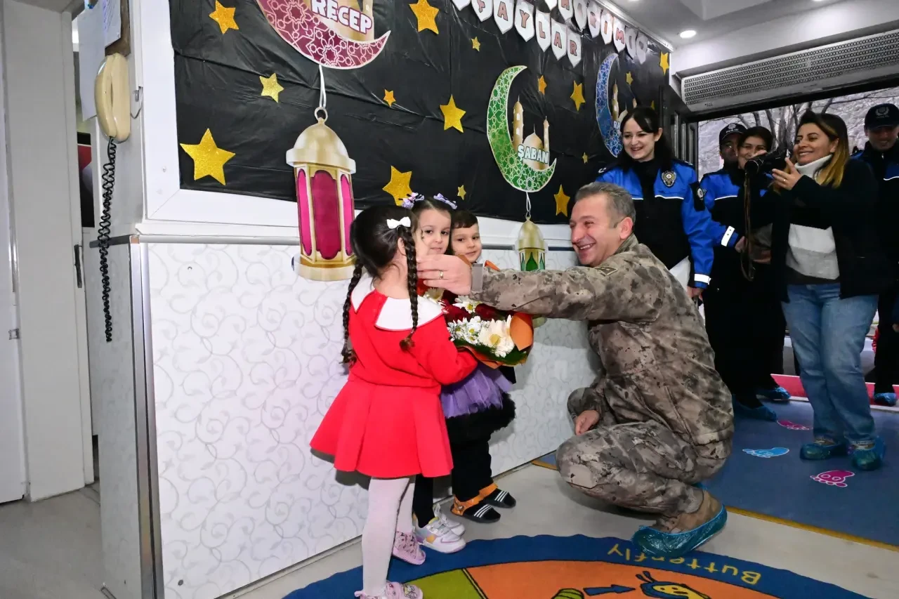 Minik Defne’nin Daveti Karşılıksız Kalmadı 6