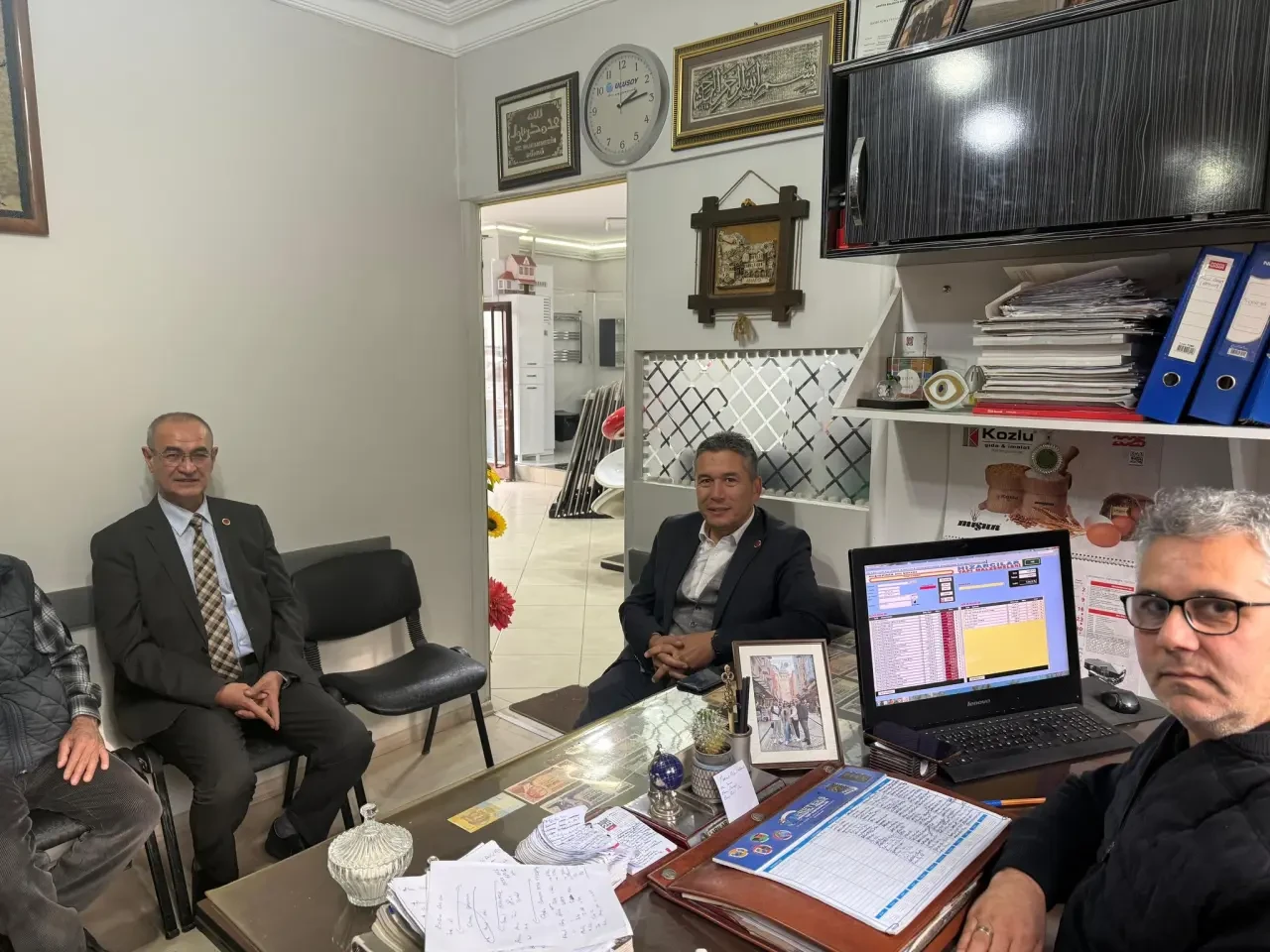 MHP’den Esnafa Ziyaret 1