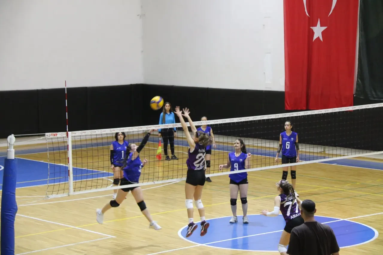 Amasya’da Yıldız Kızlar Voleybol İl Birinciliği 2