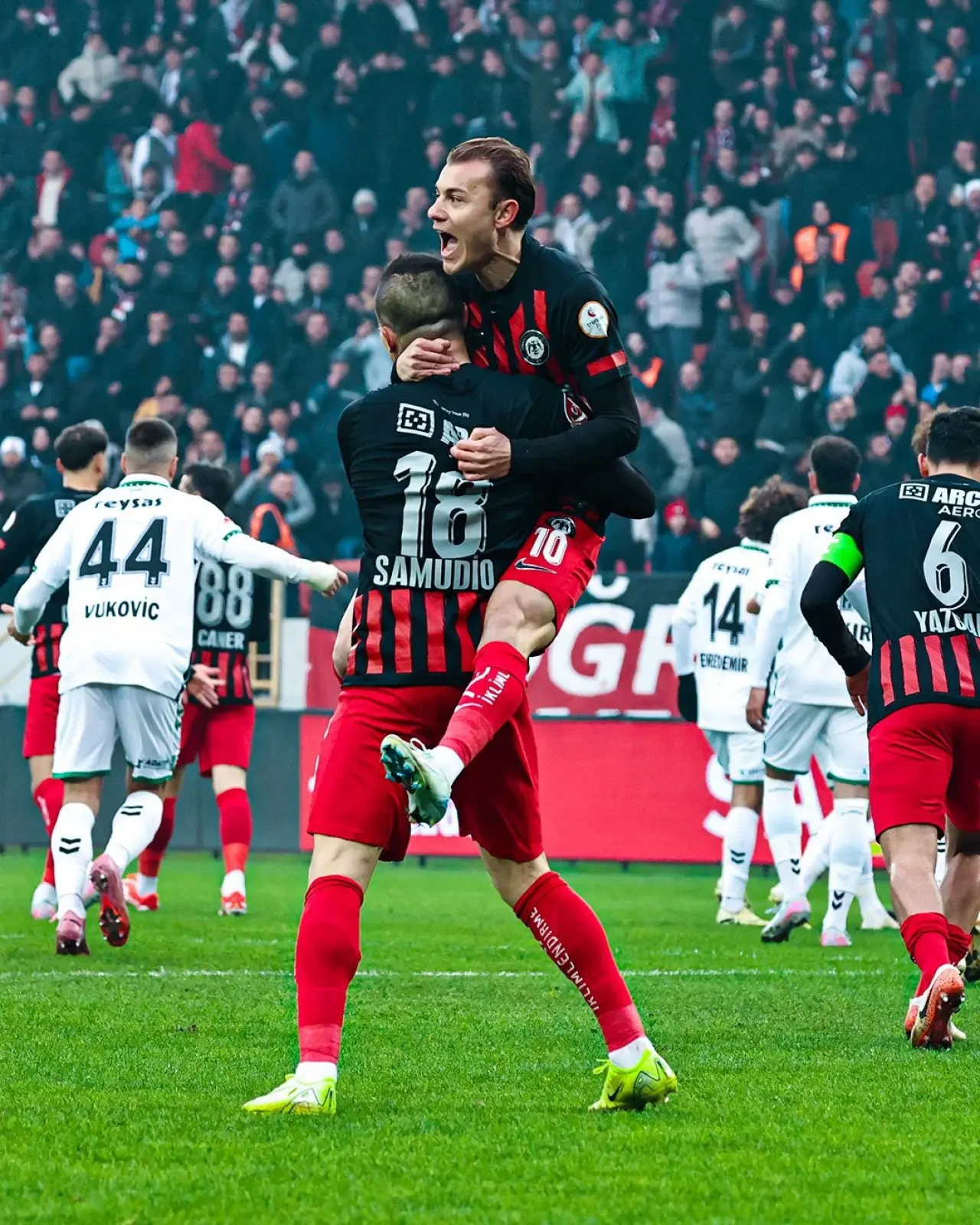 EROĞLU: İLK İKİ İÇİN BİZ DE VARIZ 2