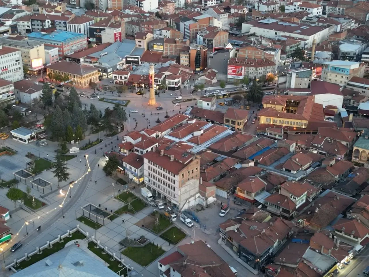 BAŞKAN AŞGIN’DAN İKAMETGÂH ÇAĞRISI: “ÇORUM’UN GERÇEK NÜFUSU KAYITLARA GEÇMELİ” 3