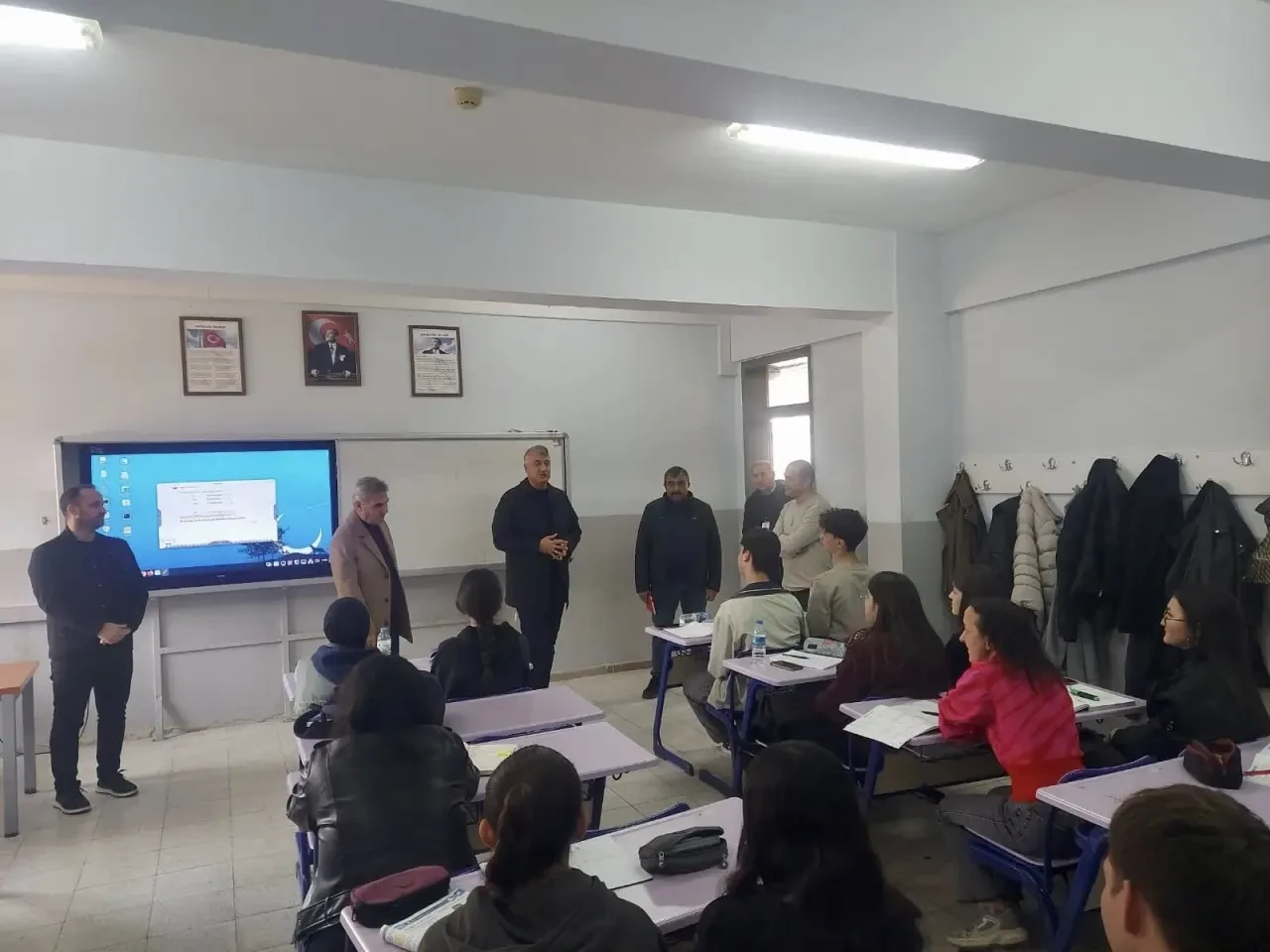 Katipoğlu Suluova’da Okulları İnceledi 3