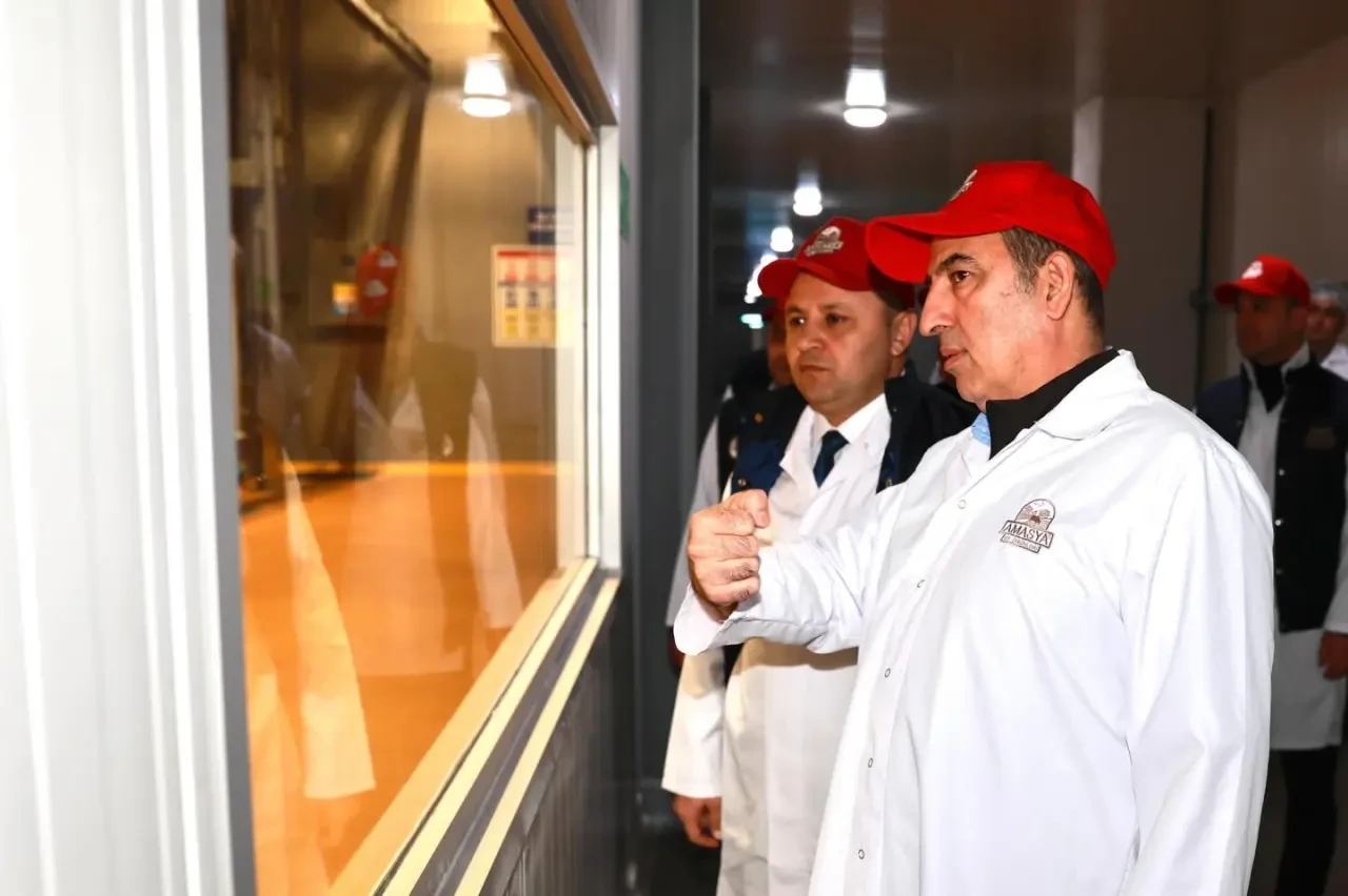 Sevindi, Üretimin Yanında! 1