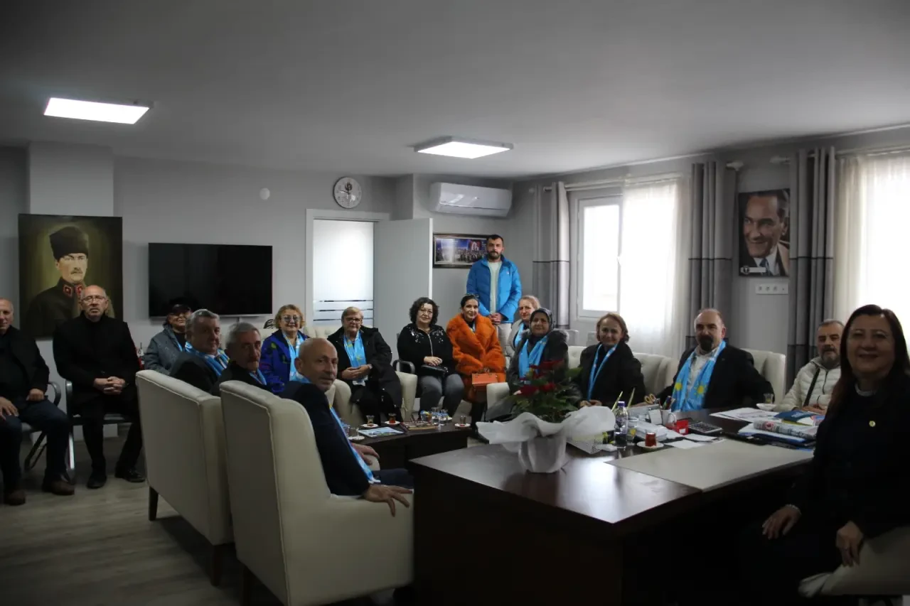 İYİ Parti Gümüşhacıköy Ziyaretlerini Yaptı 3