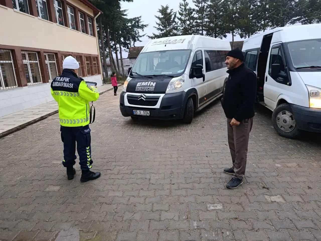 Merzifon’da Okul Servislerine Jandarma Denetimi 3