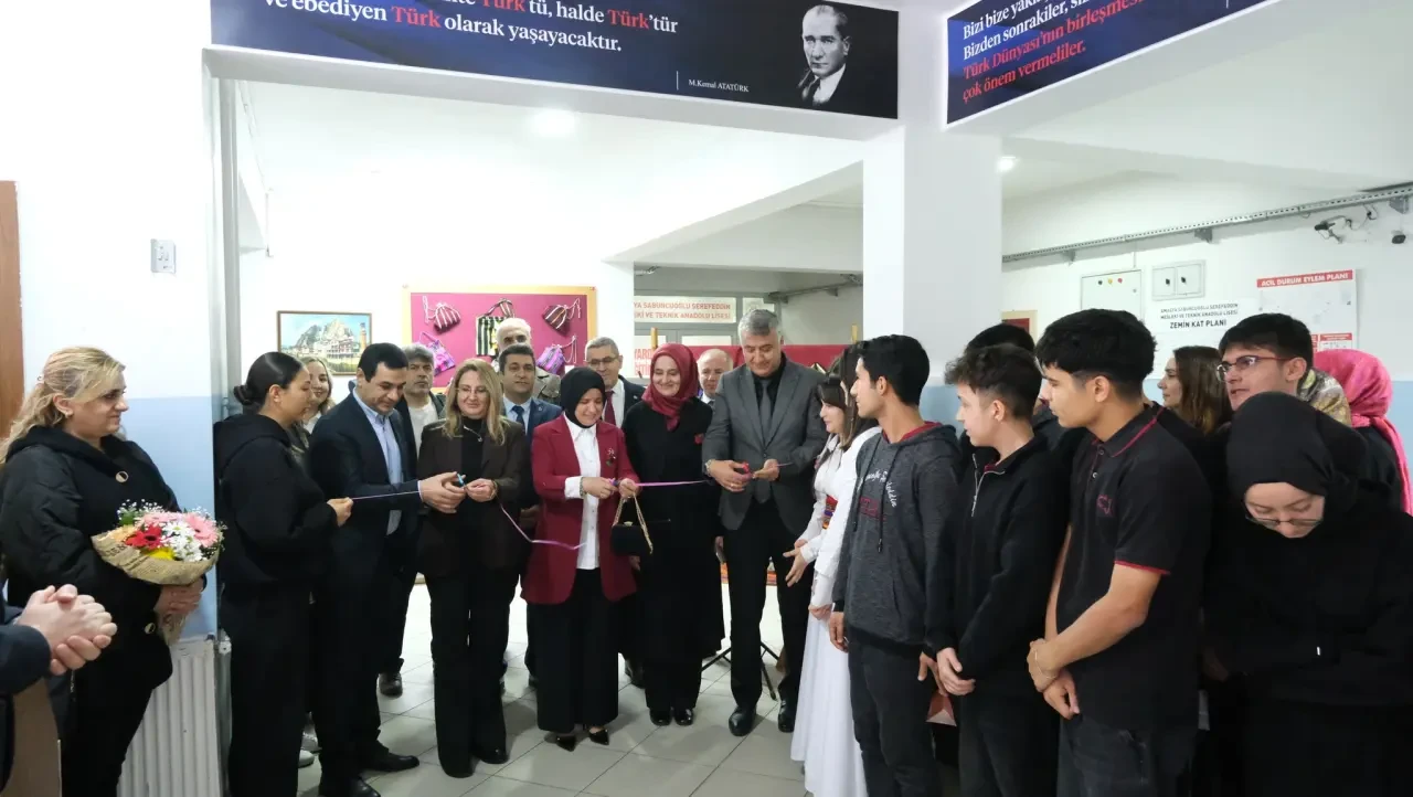 “Sevginin Dili Cicim Dokumada” Sergisi ve Paneli Amasya’da Gerçekleştirildi 1