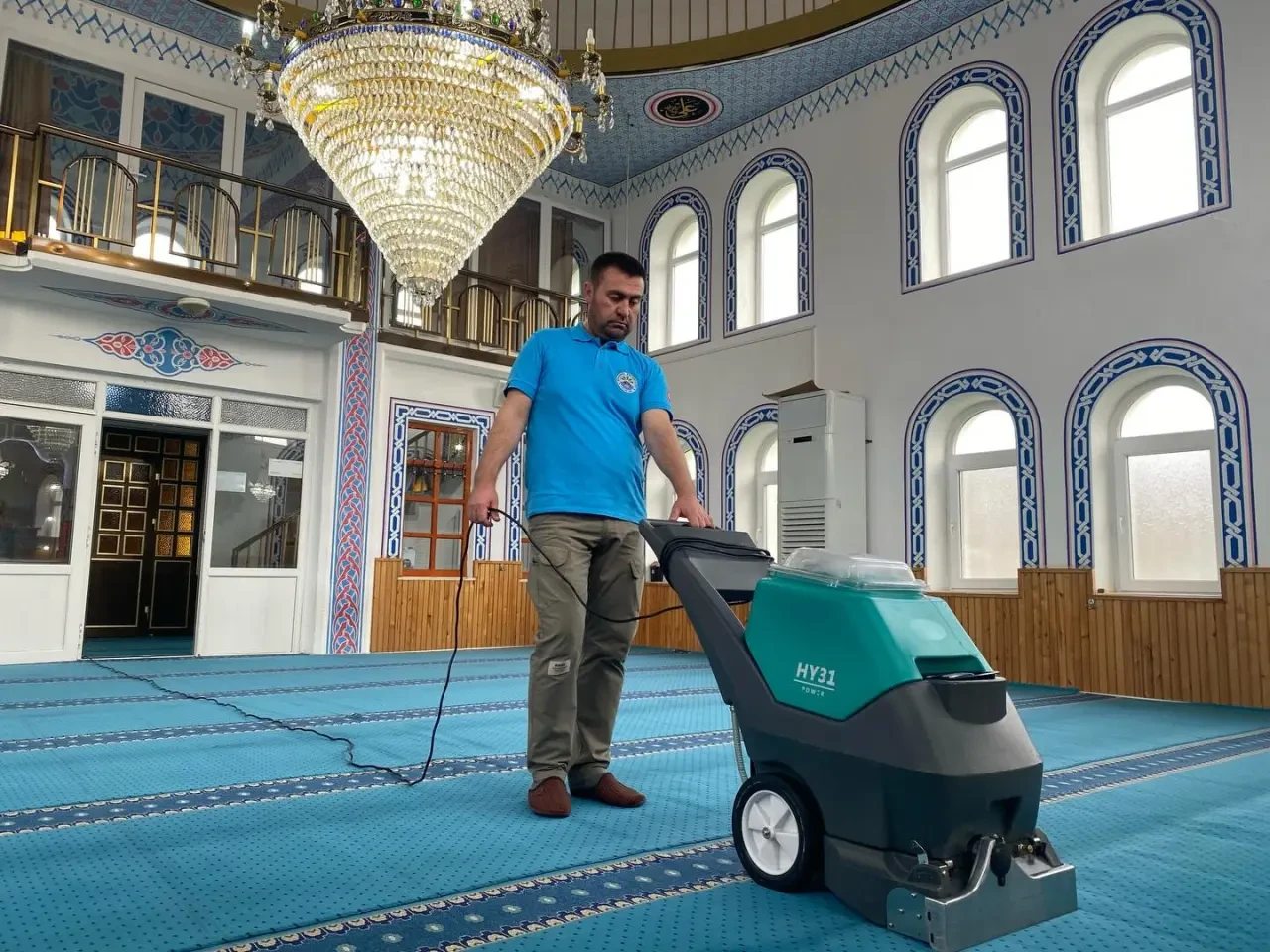 Suluova Belediyesi’nden Cami Temizliği Hizmeti 3