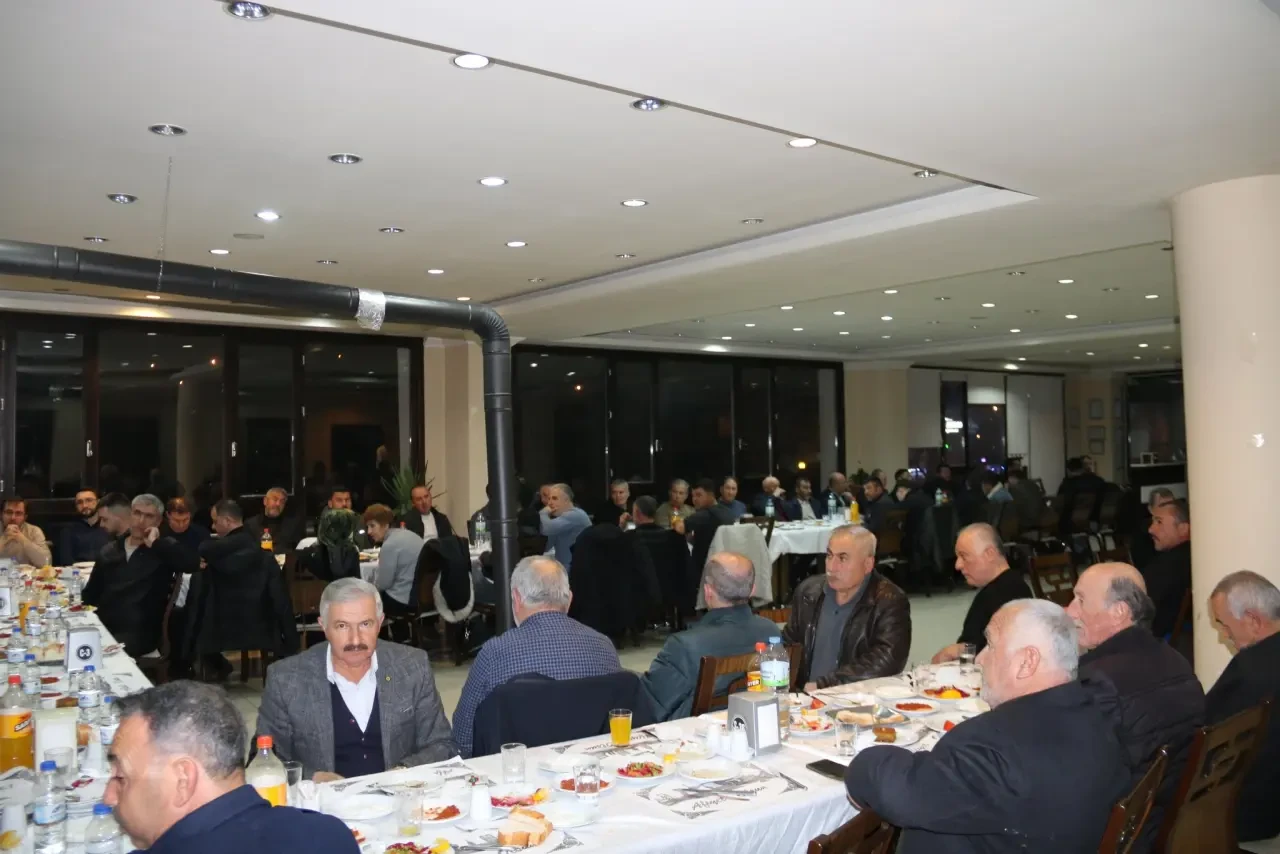 AK Parti Amasya Teşkilatı Ziyaret’te Bir Araya Geldi 5