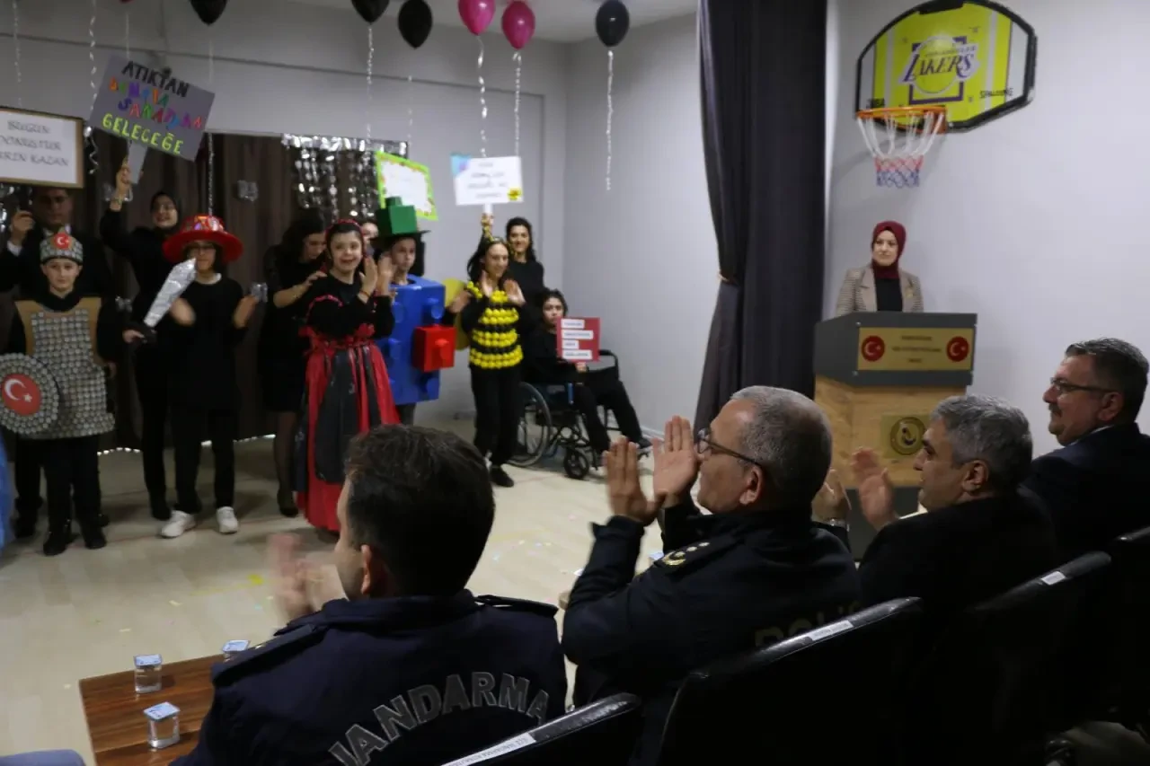 Merzifon’da 3 Aralık Dünya Engelliler Günü Farkındalık Programı Düzenlendi 4