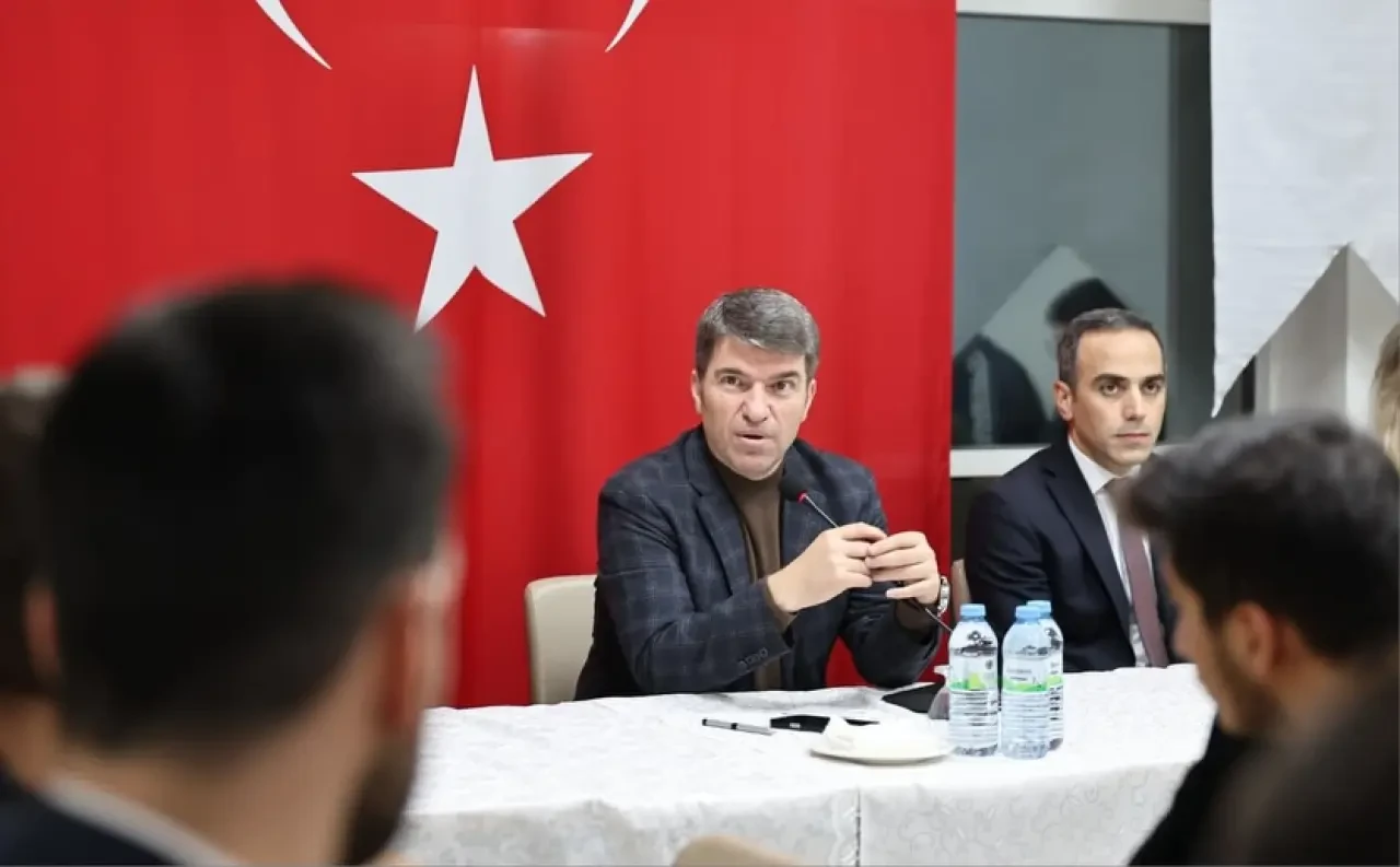 Gençlerin Soruları, Vali Bakan’ın Yanıtları 1