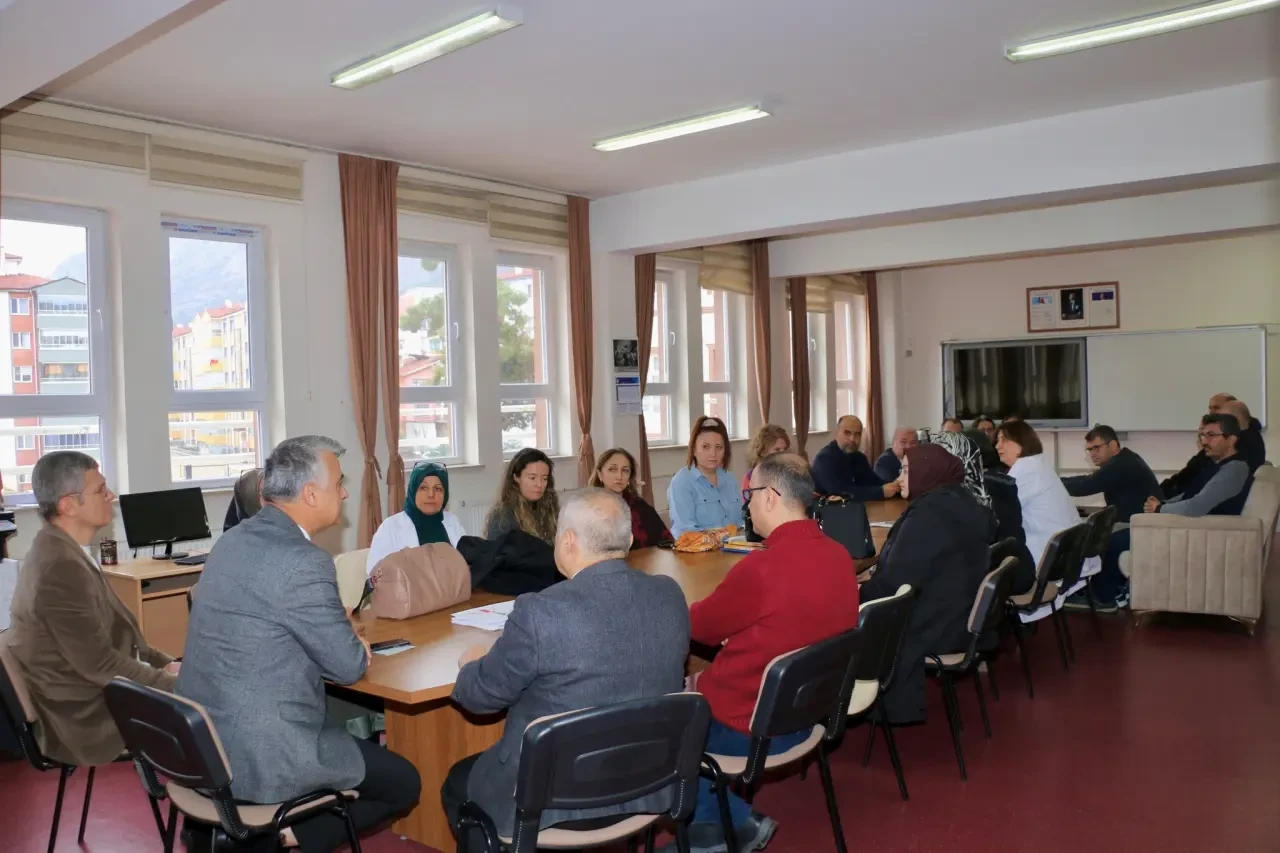 Eğitim Masaya Yatırıldı 2