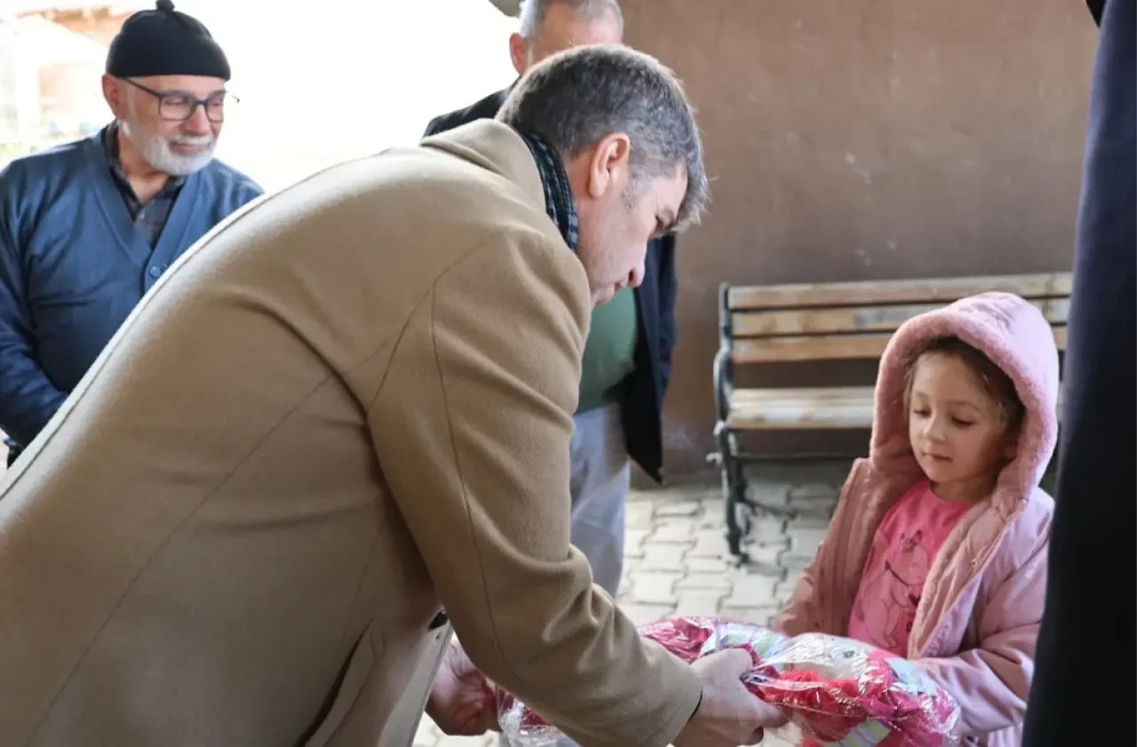 Vali Önder Bakan Çambükü Köyü’nde Vatandaşlarla 1