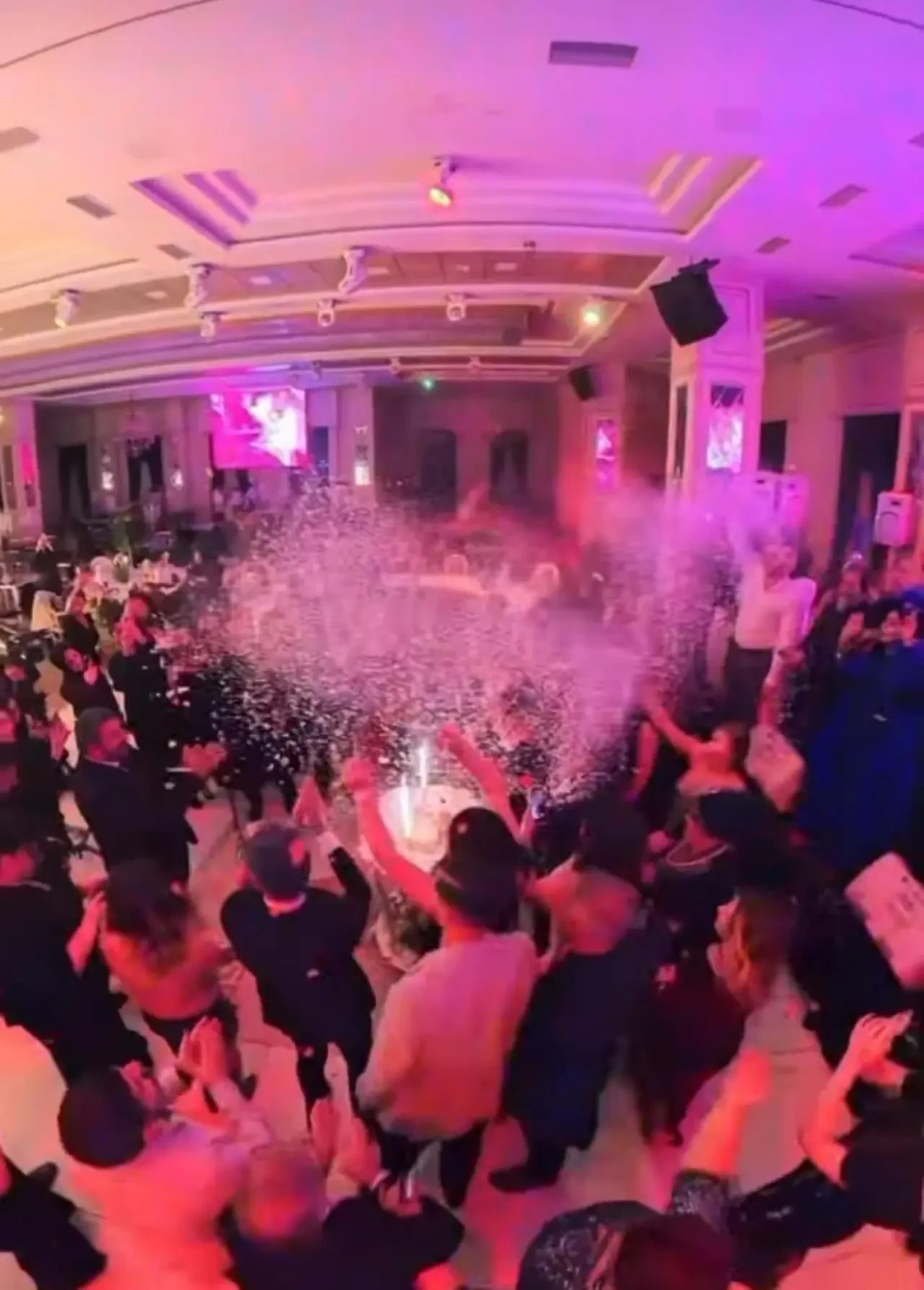 Türkiye’nin Sihirli Elleri’nde Büyük Başarı: Yılın Parlayan İsmi Burcu Kaya 8