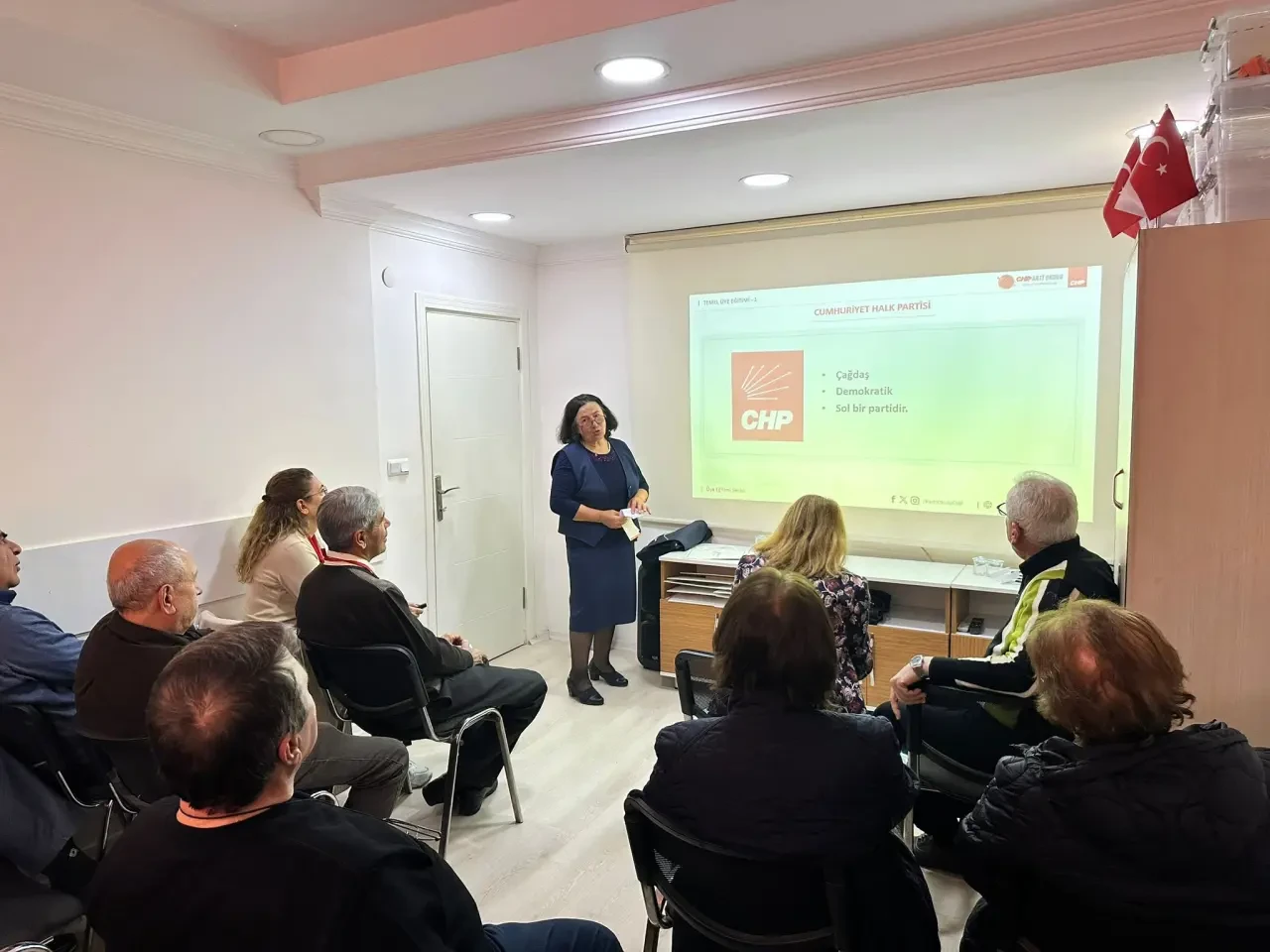 CHP Taşova, Siyaset Okulu Eğitimine Katıldı 2