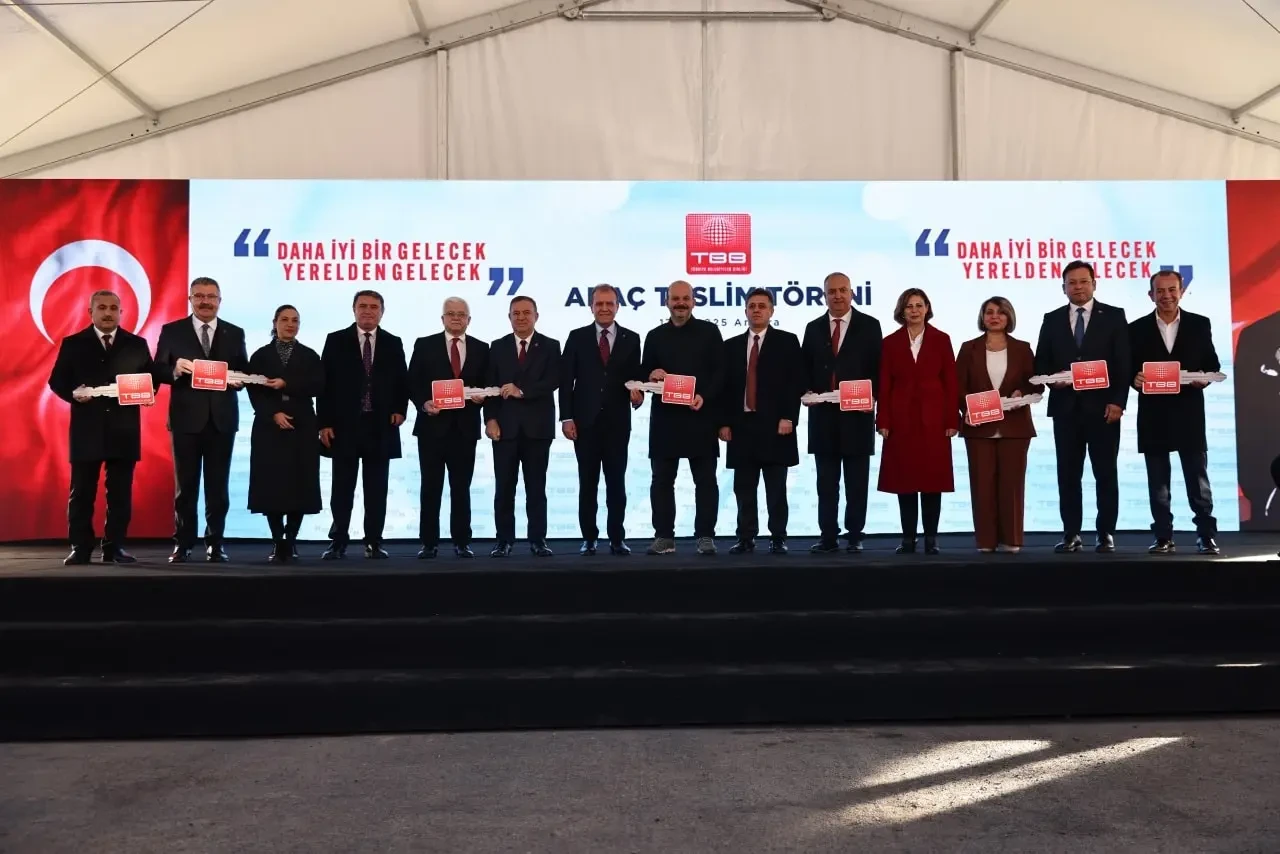 Merzifon Belediyesi’ne Yeni Çöp Kamyonu 3