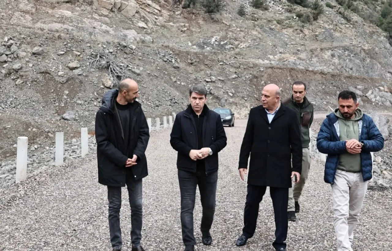 Vali Önder Bakan Sahada: Dere Islahı ve Gölet Yatırımları Yerinde İncelendi 4