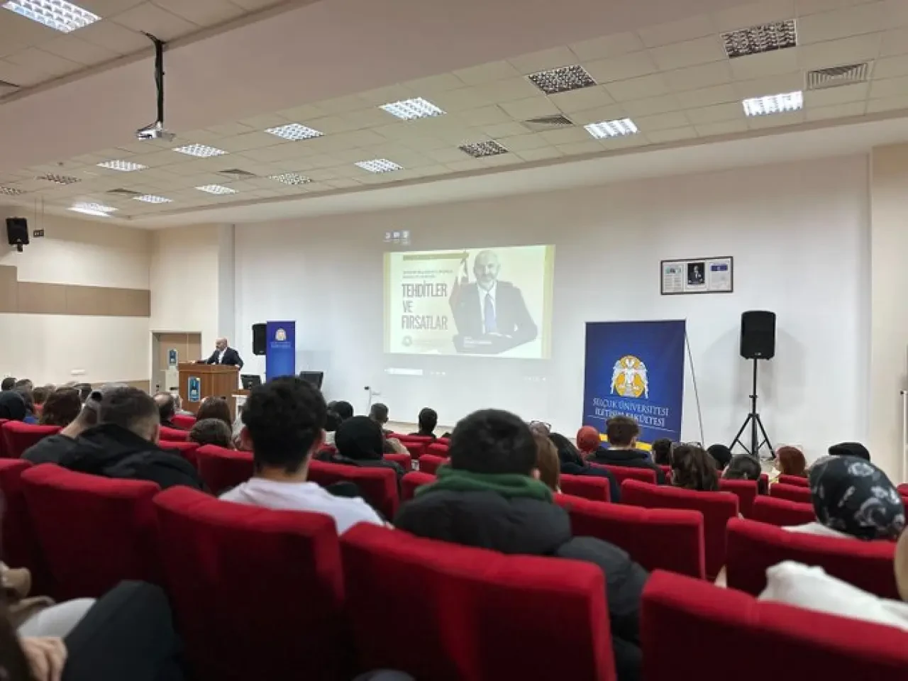 RTÜK Üyesi Davulcu Öğrencilerle Buluştu 1