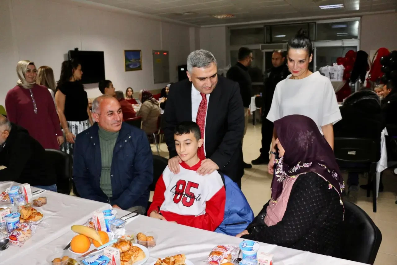 Merzifon’da Diyaliz Hastalarına Anlamlı Gece 4