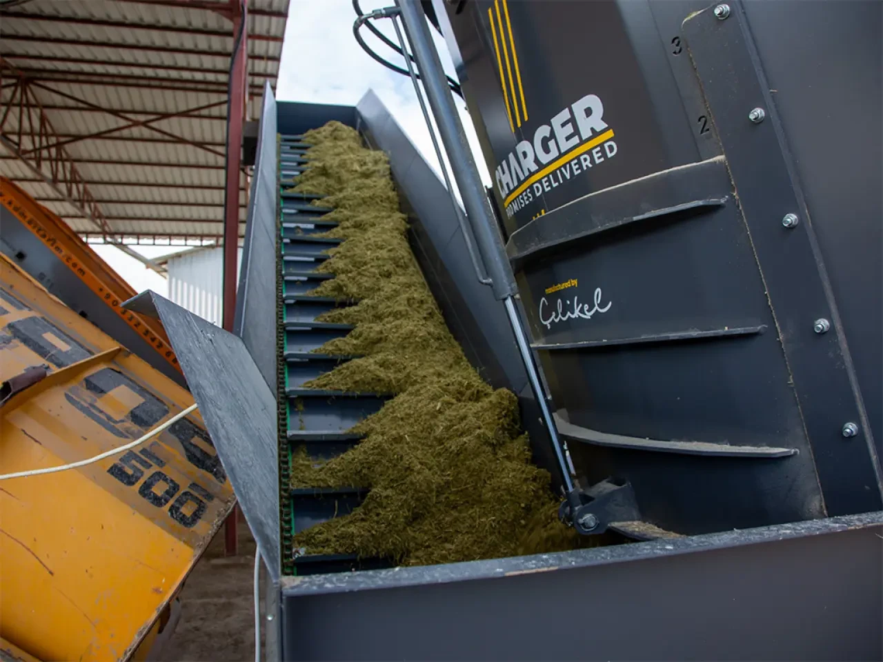 Amasya DSYB’de TMR Karma Yem Çalışmaları Aralıksız Sürüyor 2