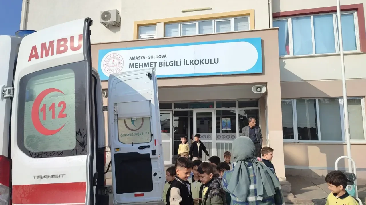Amasya’da Minik Öğrencilere 112 ve Ambulans Eğitimi 4