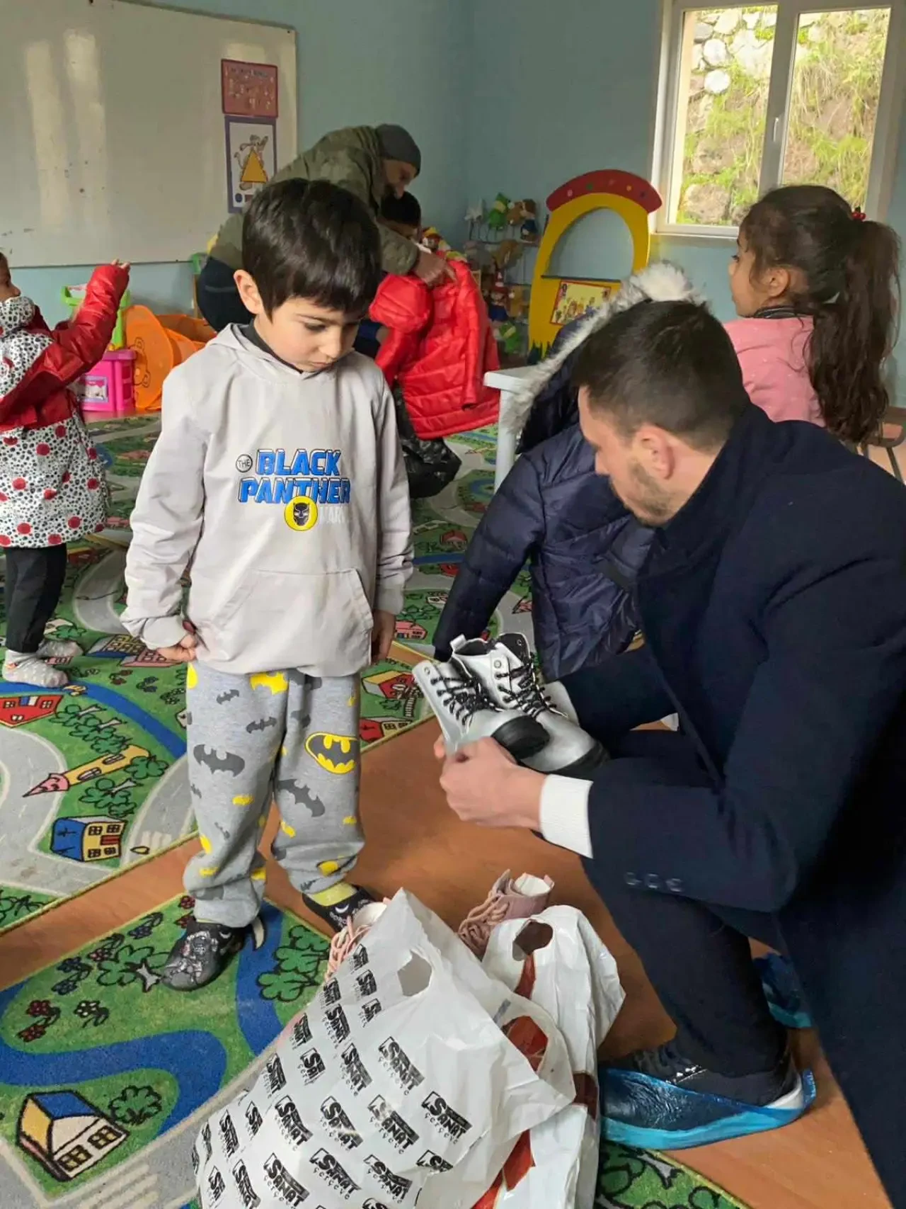 Bot ve Montlar Öğrencilerin Yüzlerini Gülümsetti 3