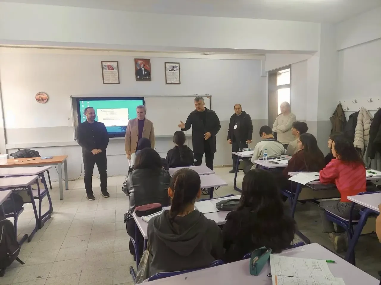 Katipoğlu Suluova’da Okulları İnceledi 4